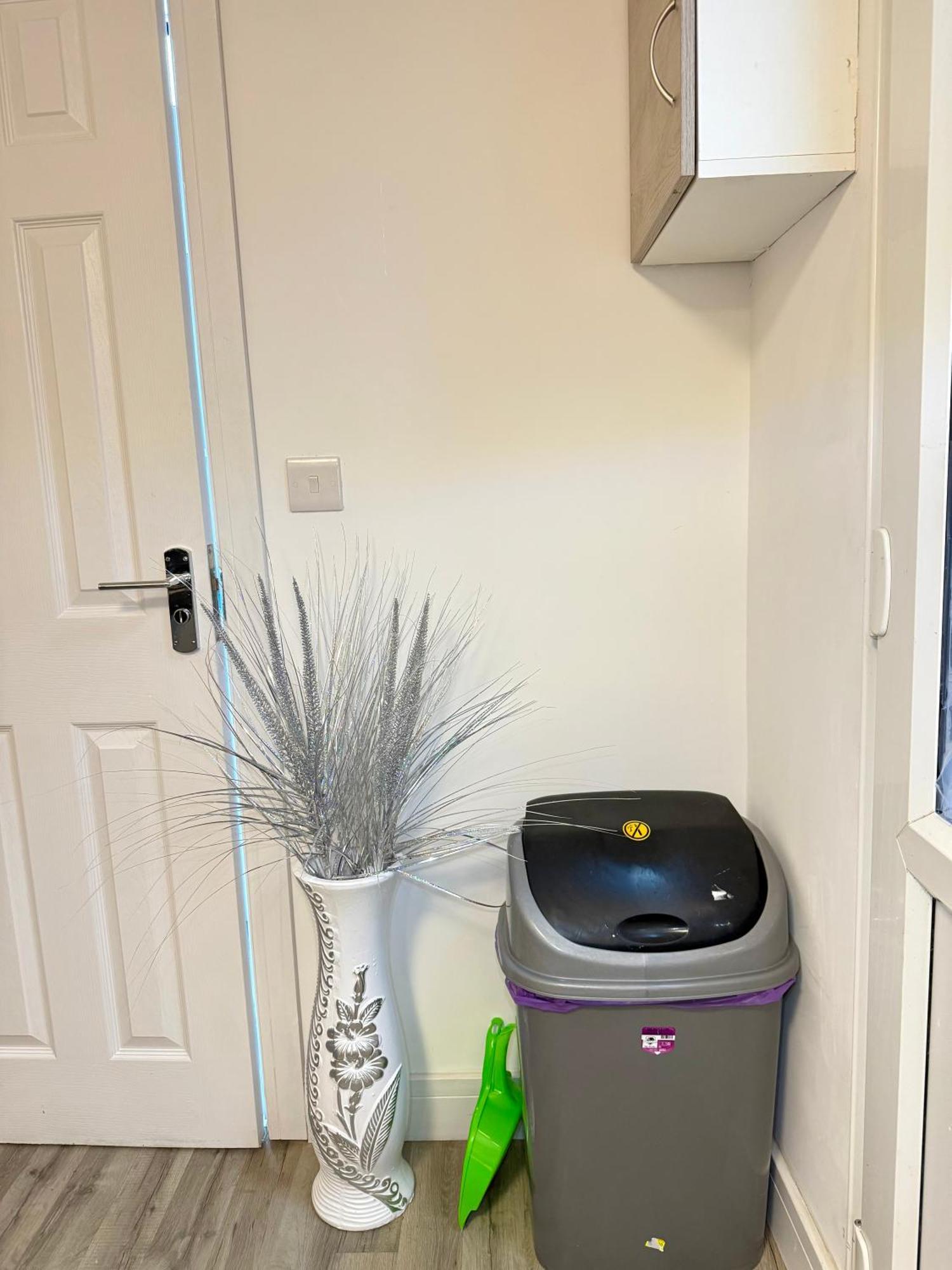Luxury - Near Heathrow Airport - Free Parking
