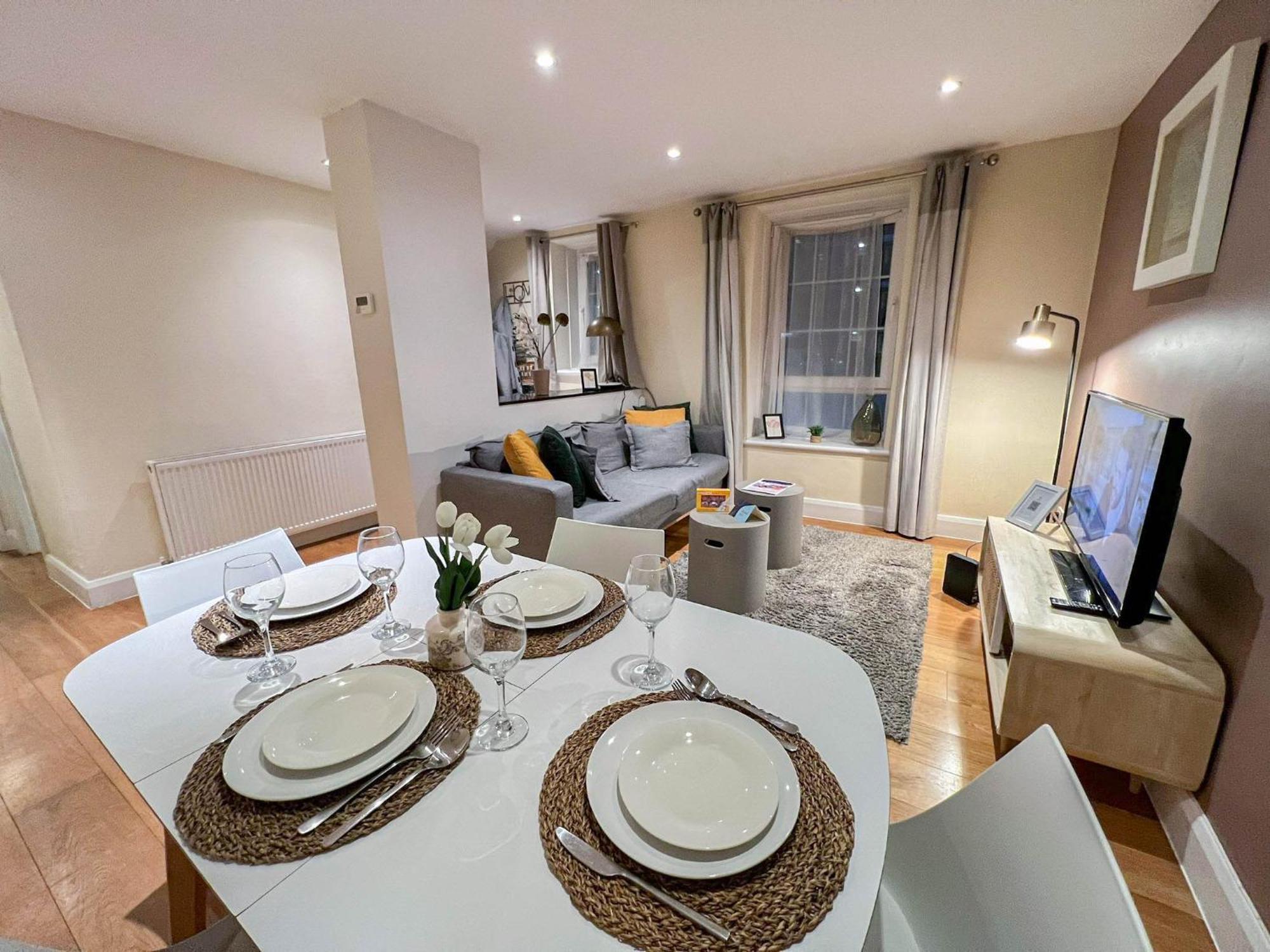 Chic 2-bedroom Flat With Free Wi-fi Few Steps From The Oval Leilighet *