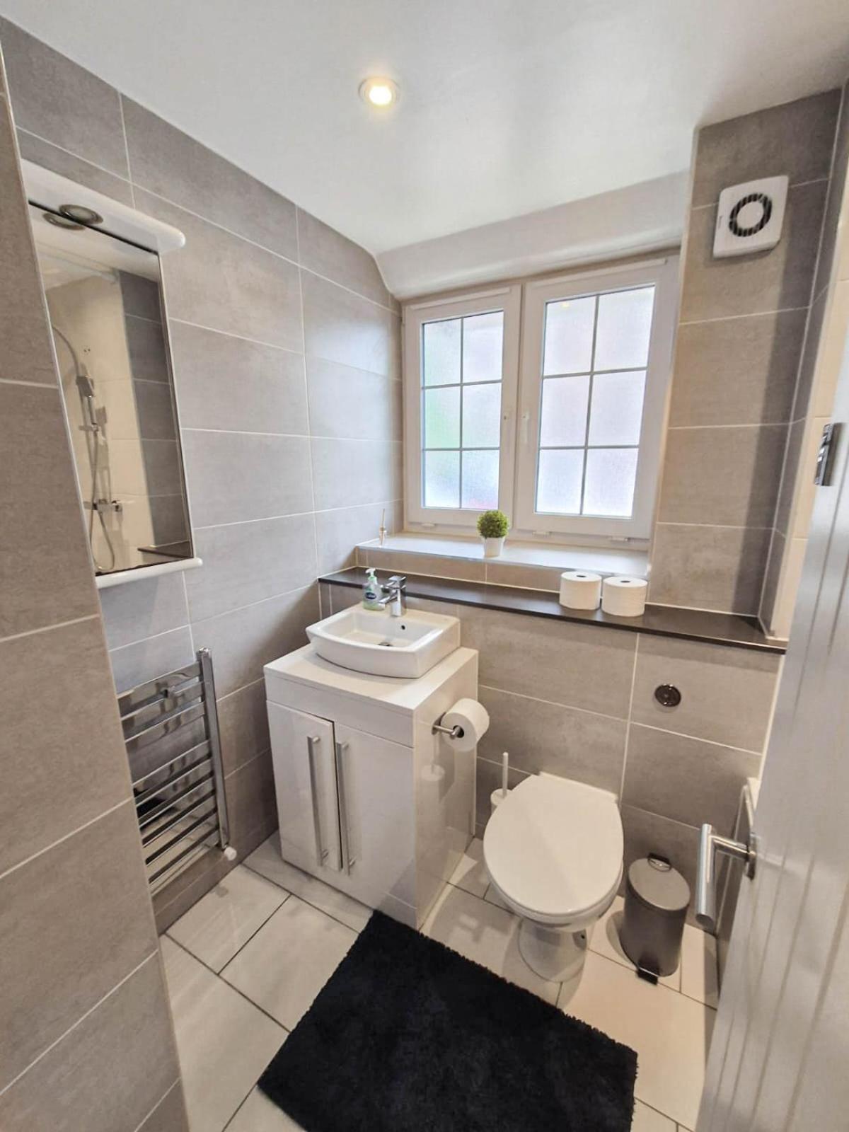 Leilighet Chic 2-bedroom Flat With Free Wi-fi Few Steps From The Oval *