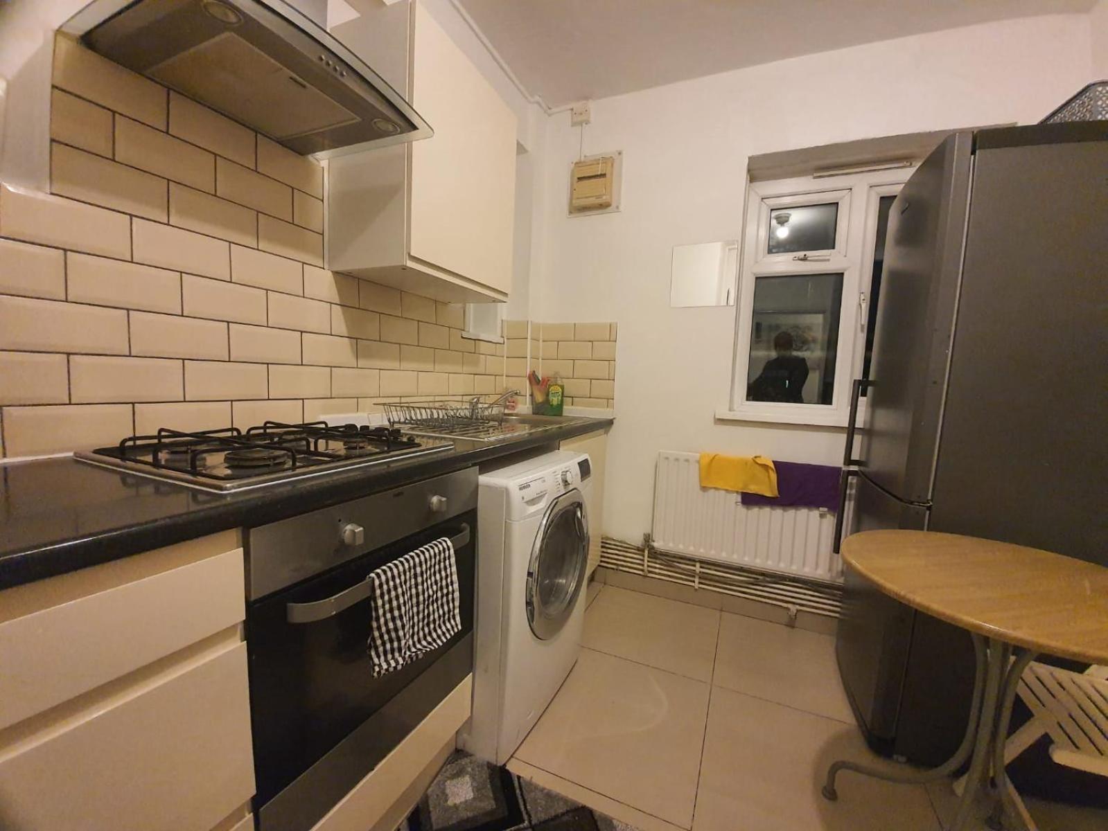 Hoxton E2 Guest house London
