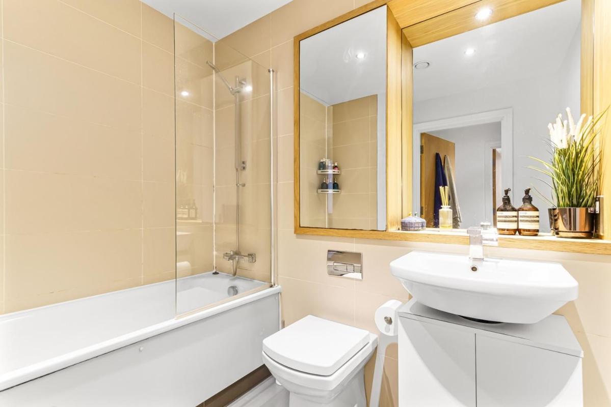 Cosy 2 Bed Flat Cutty Sark Greenwich Close To Canary Wharf - Perfect For Long Apartment