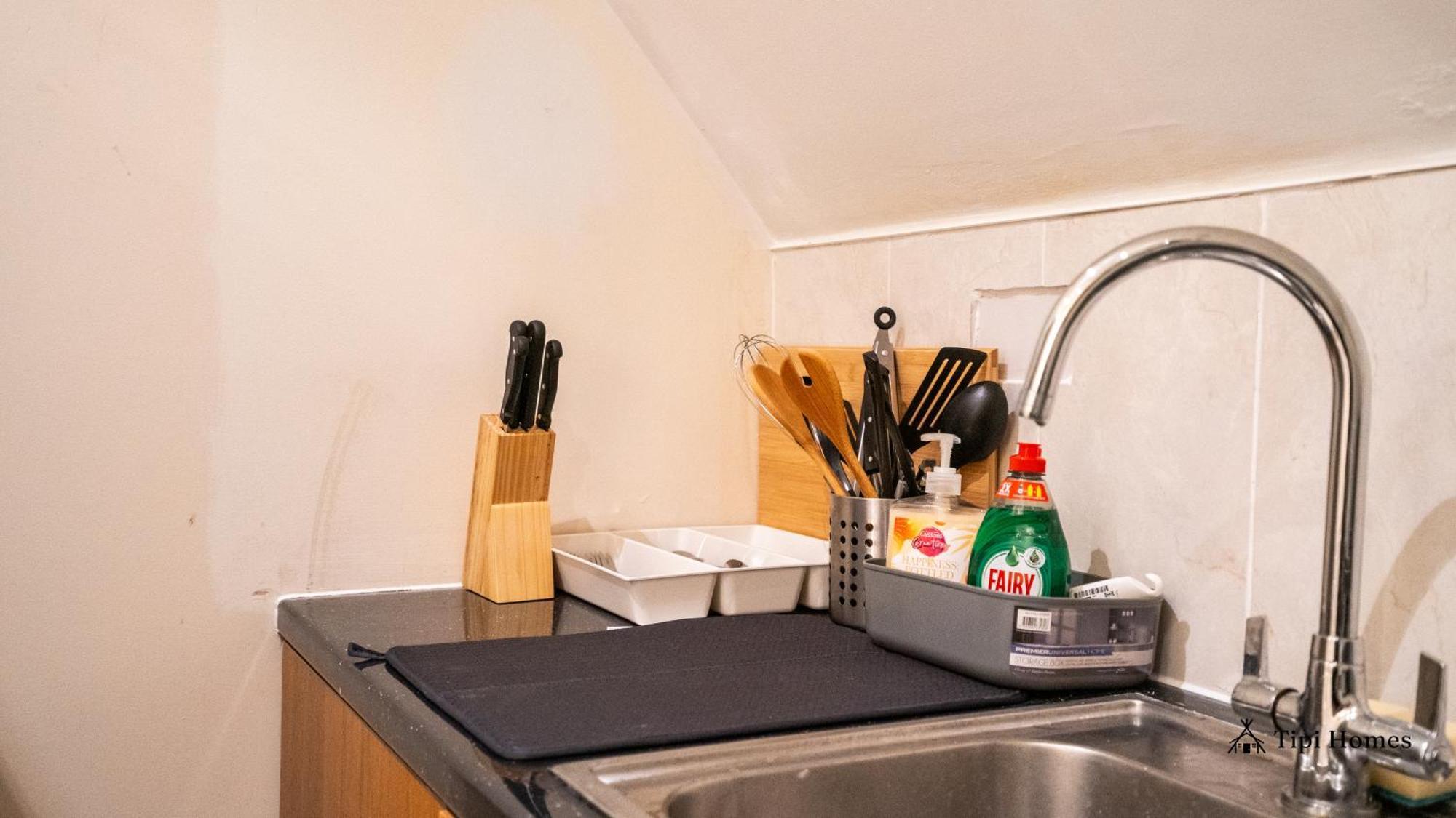 Apartment 2 Bedroom 2 Bath Flat In Wandsworth London