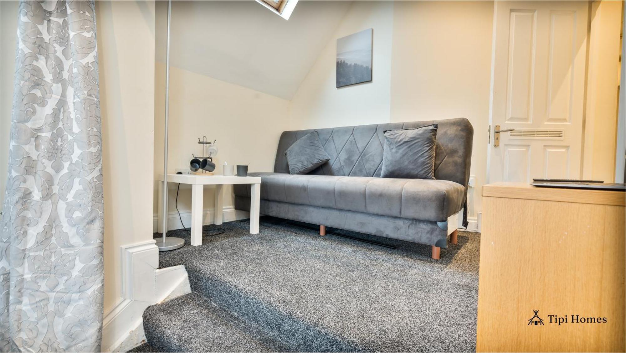 Apartment 2 Bedroom 2 Bath Flat In Wandsworth