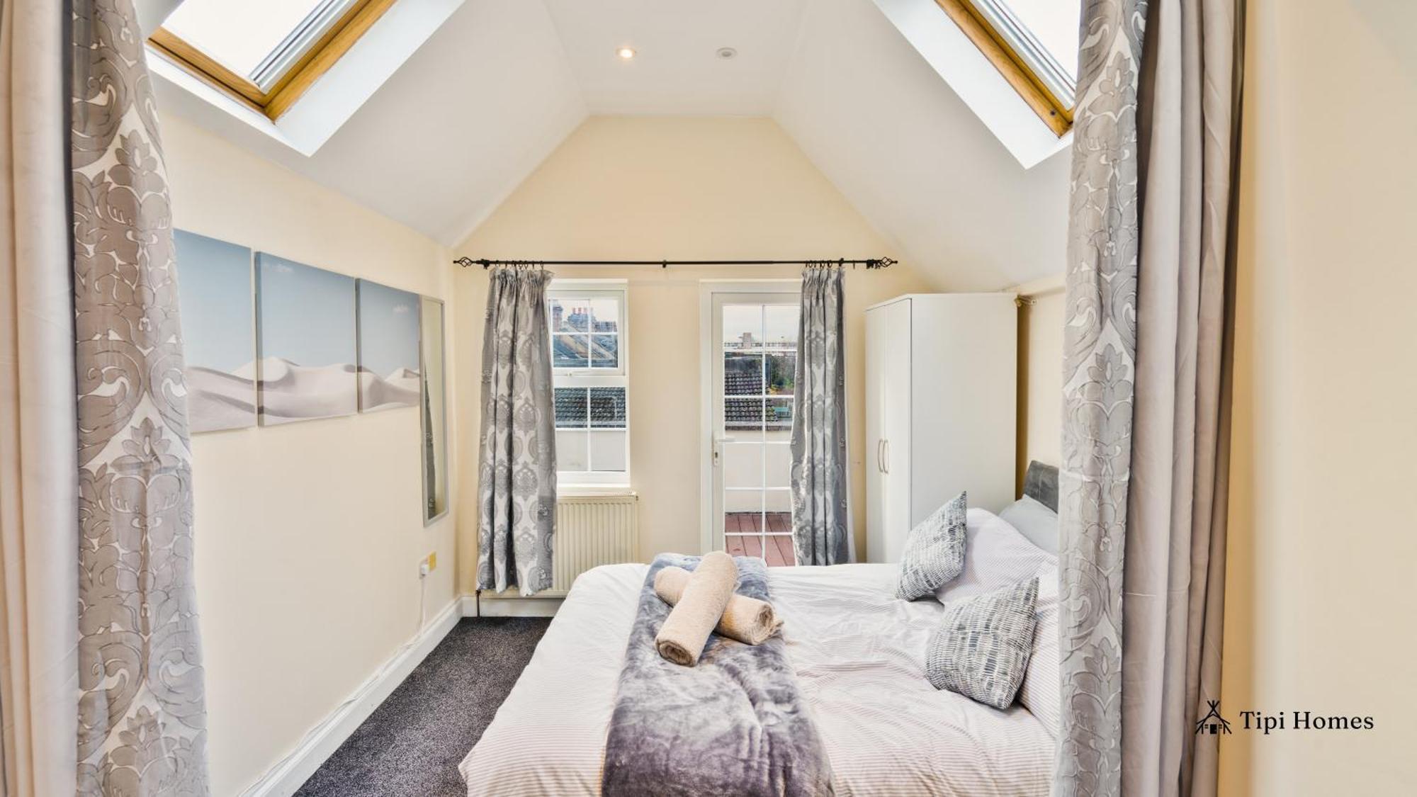 2 Bedroom 2 Bath Flat In Wandsworth Apartment
