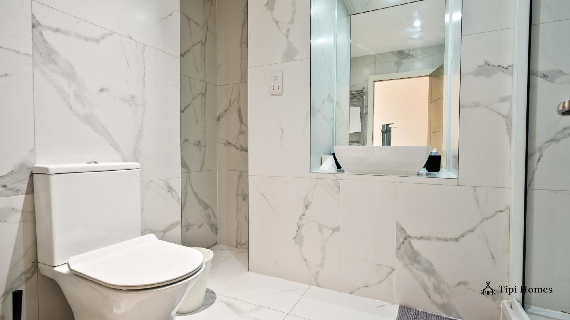 Apartment 2 Bed 2 Bath, Golders Green, Near