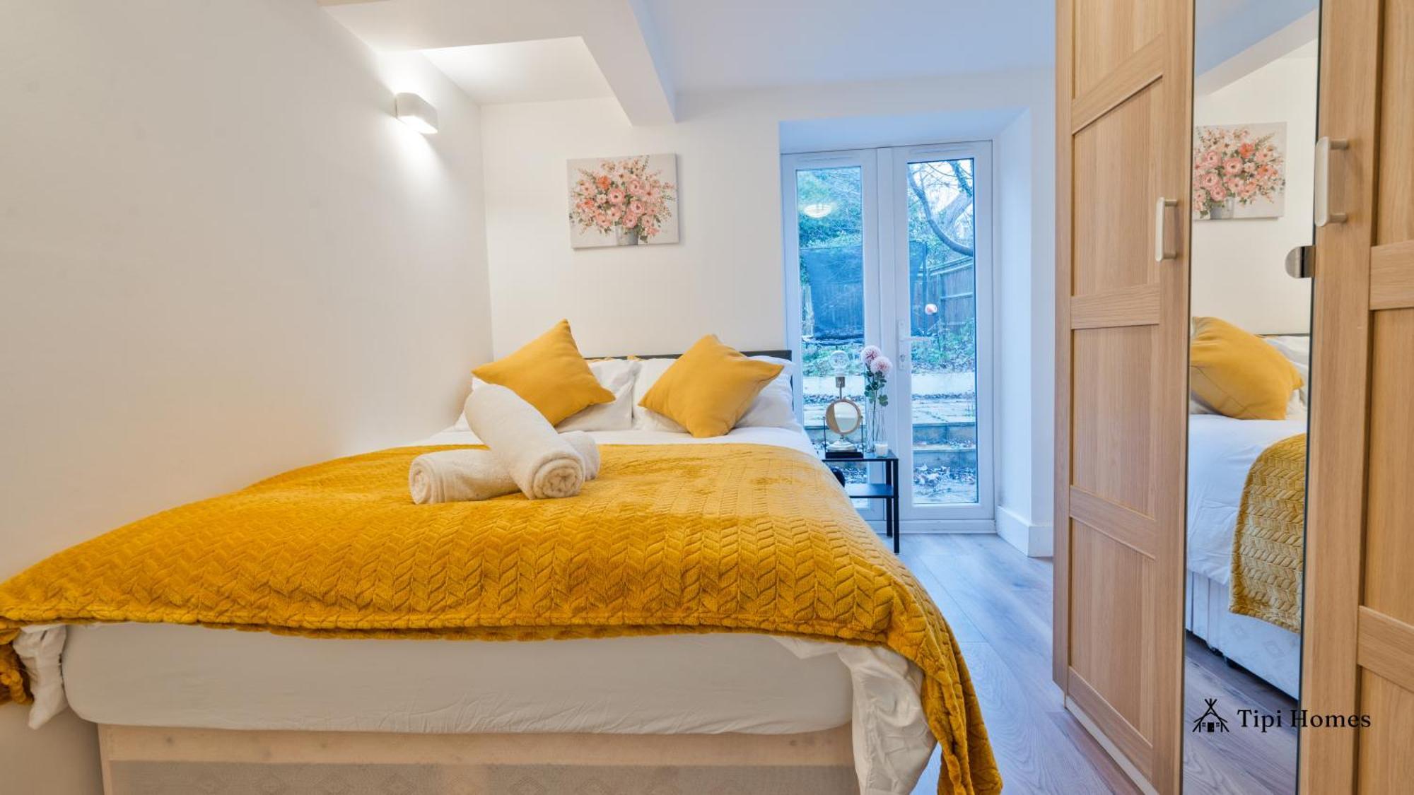 2 Bed 2 Bath, Golders Green, Near Apartment London