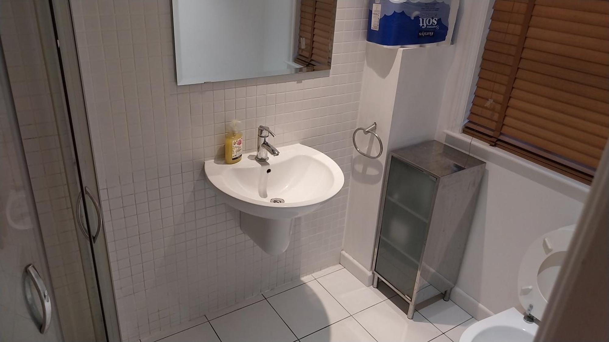 Big Ensuite With Shower And Rest And Good Garden View