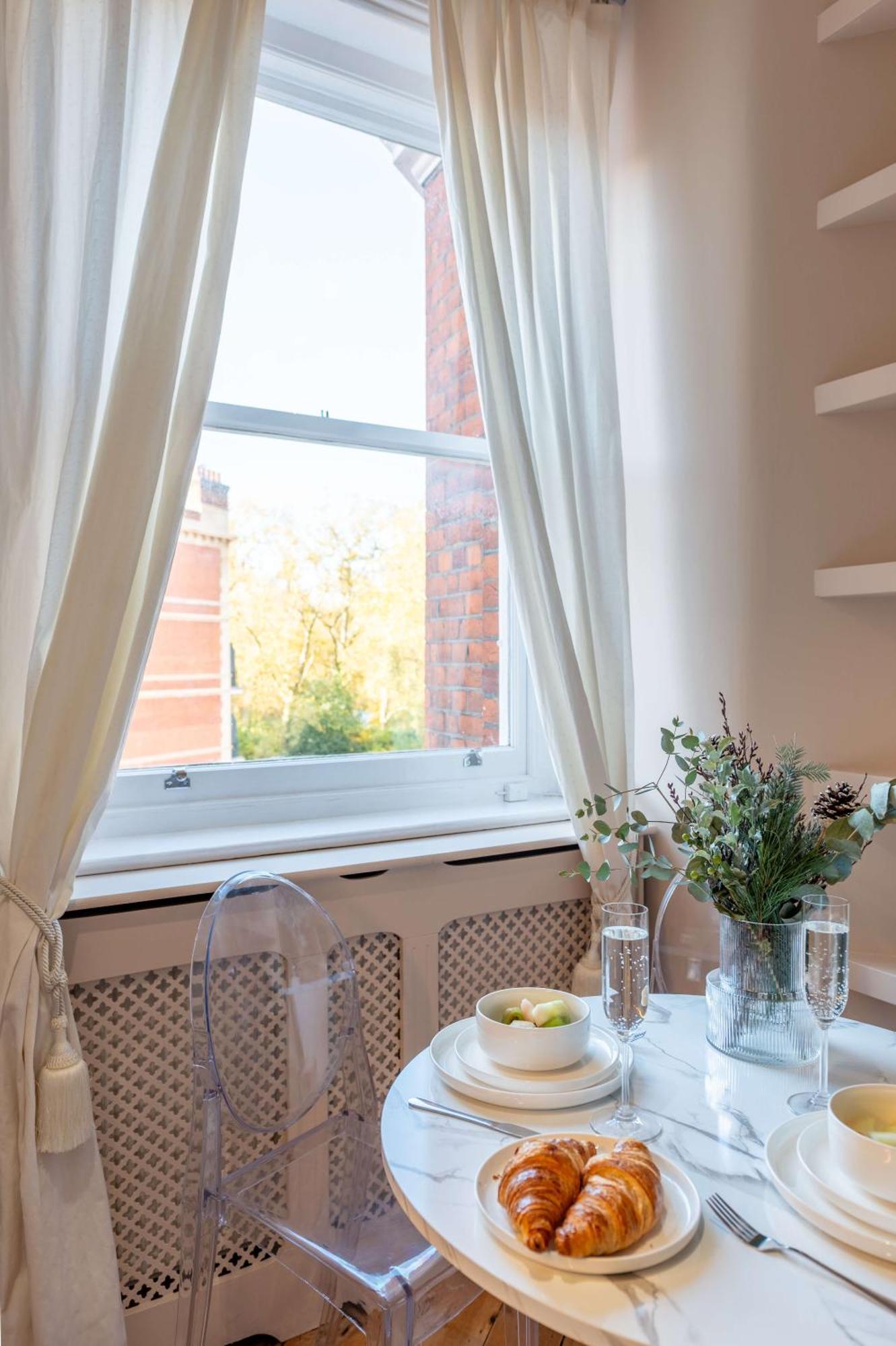 Battersea Park & Power Station Elegant 2-bed Apartment London