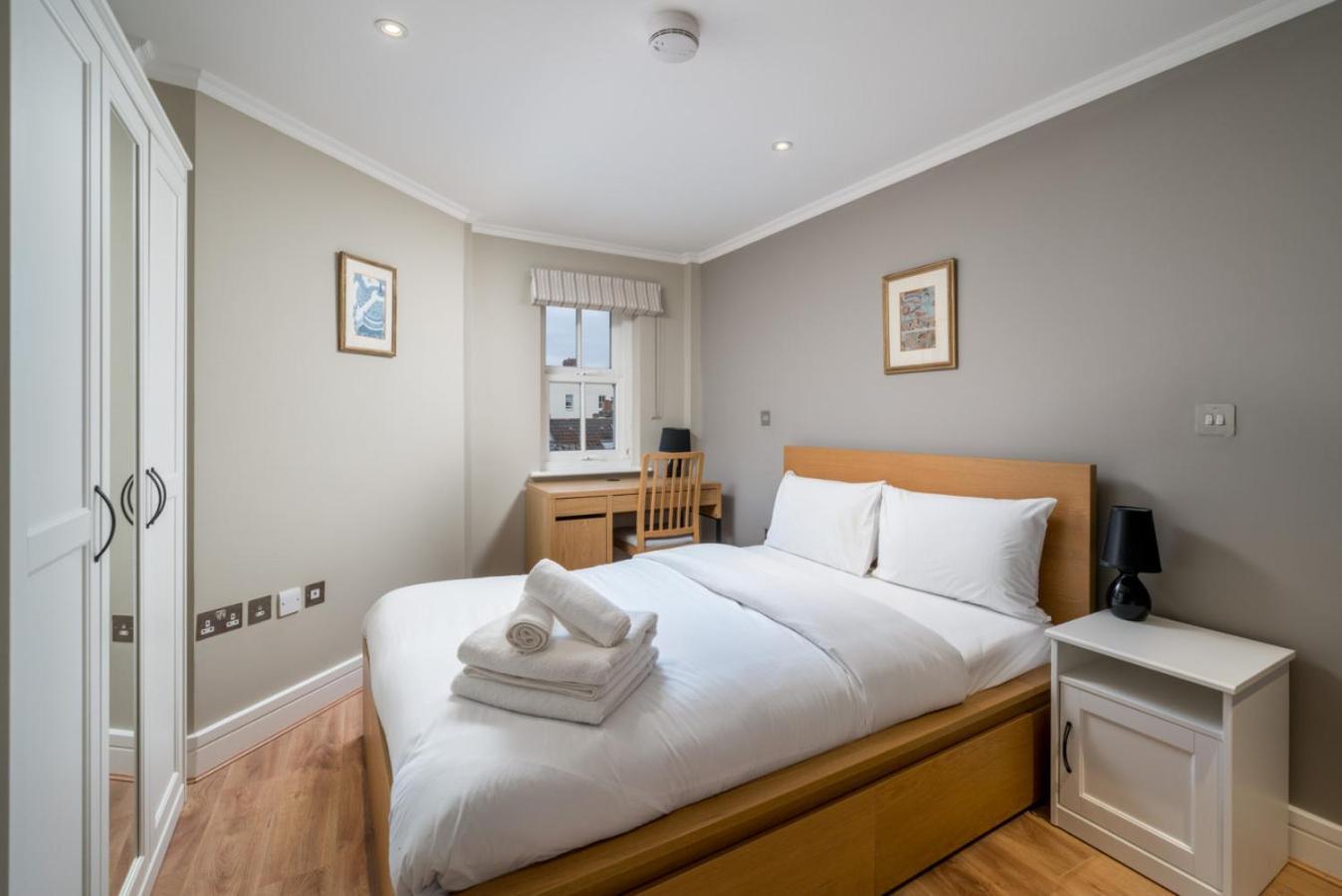 Apartamento Modern Luxury Apartment, Sleeps Five, Barons Court *
