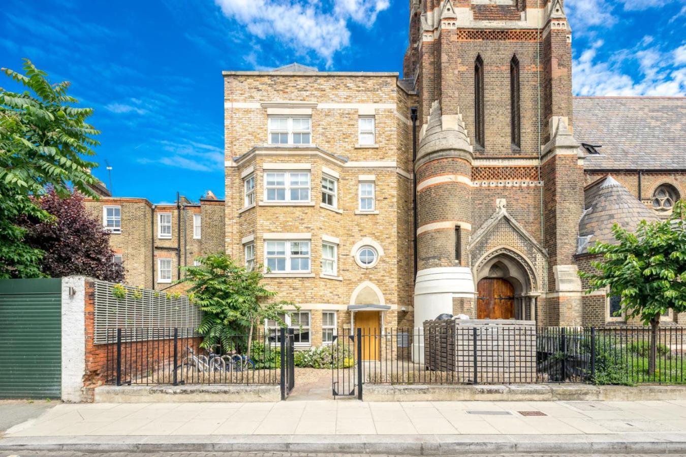 Apartamento Modern Luxury Apartment, Sleeps Five, Barons Court Londres