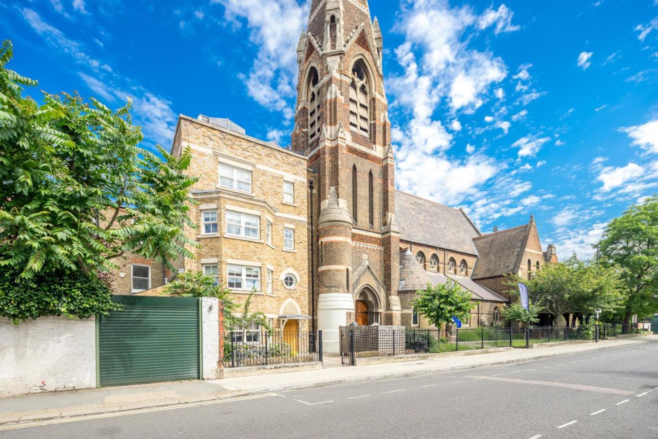 Apartamento Modern Luxury Apartment, Sleeps Five, Barons Court