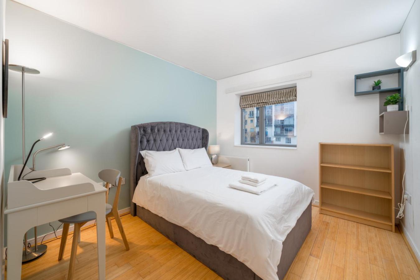 Lovely 3bd Flat, Parking, Sleeps Six Close To O2 Appartement