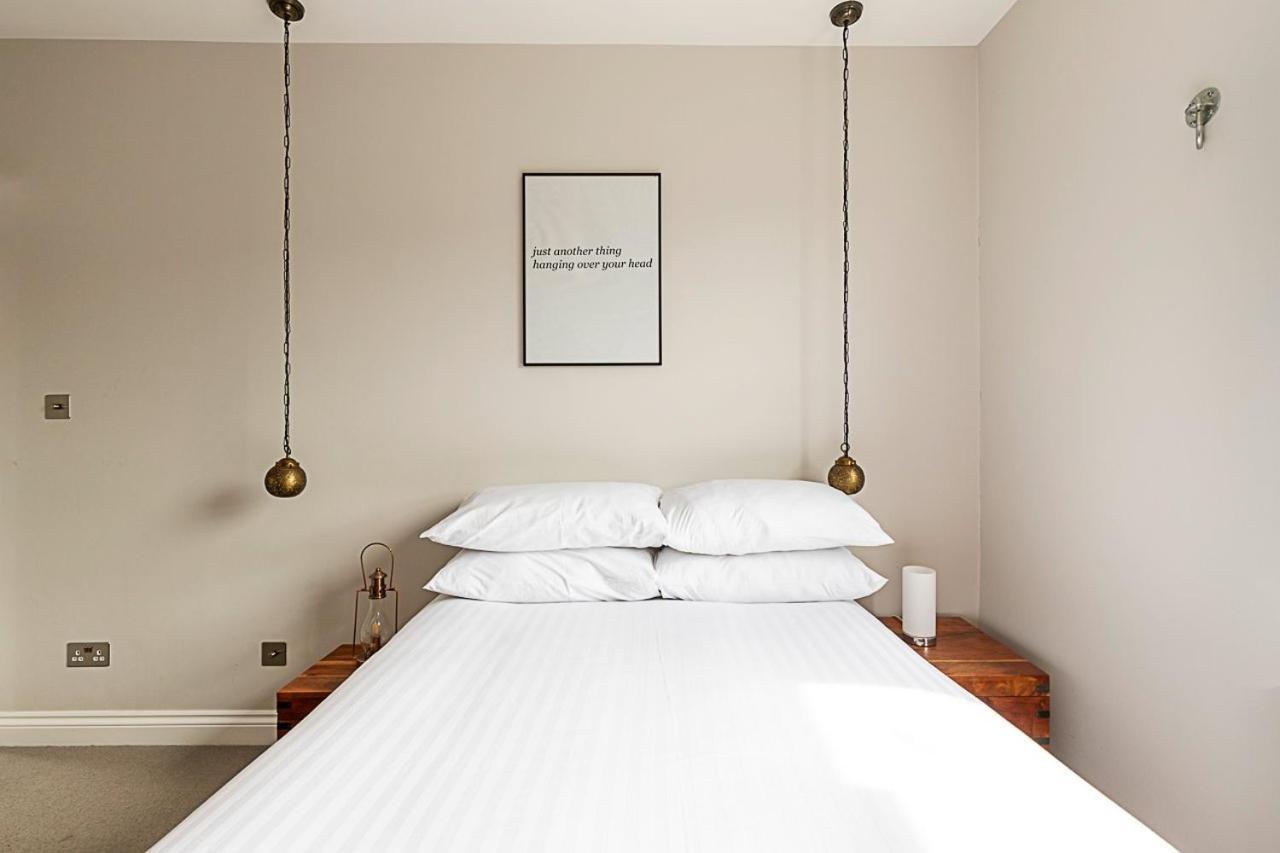 Rustic And Contemporary Haven In Brixton Leilighet