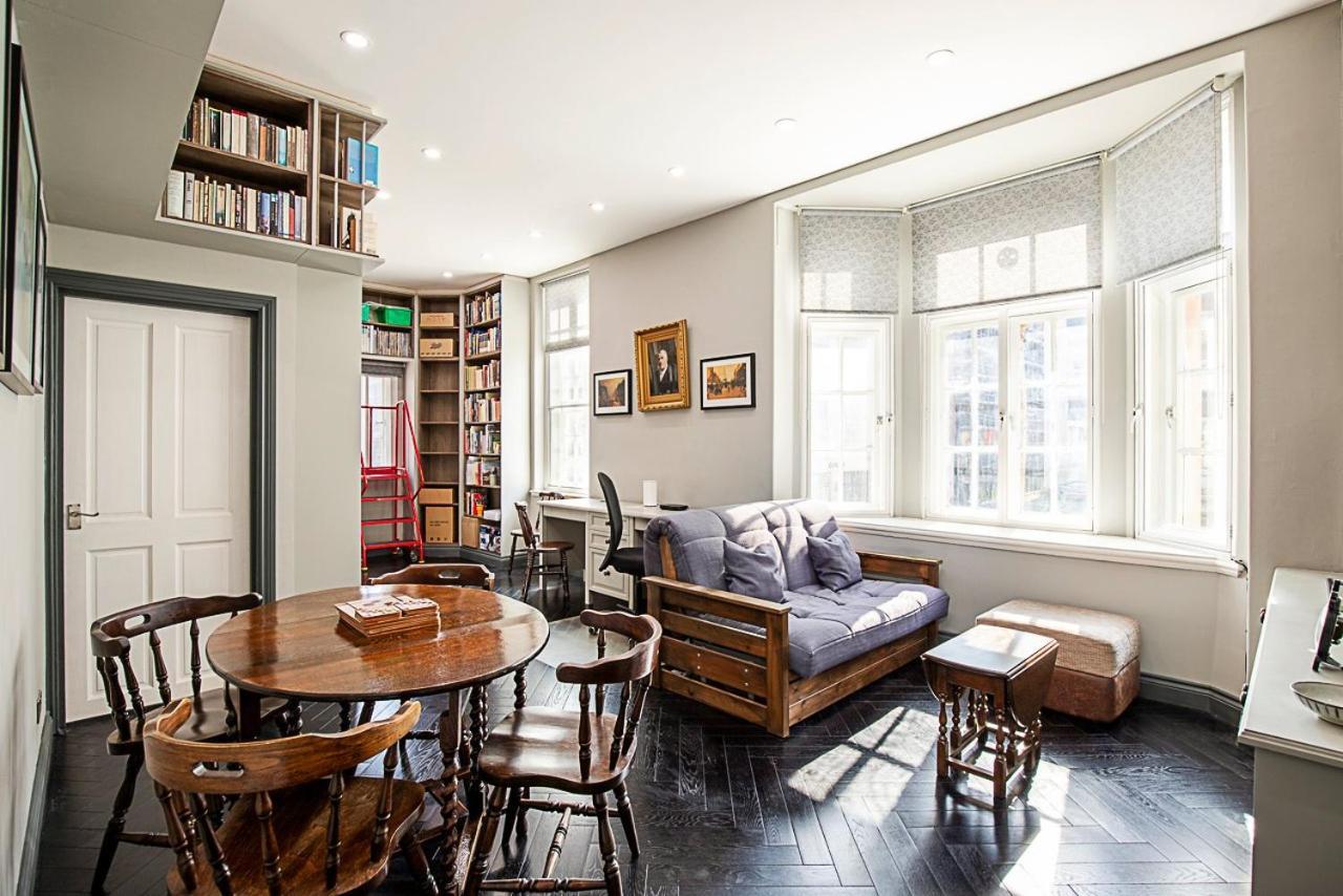 Apartment Book Lovers' West End London