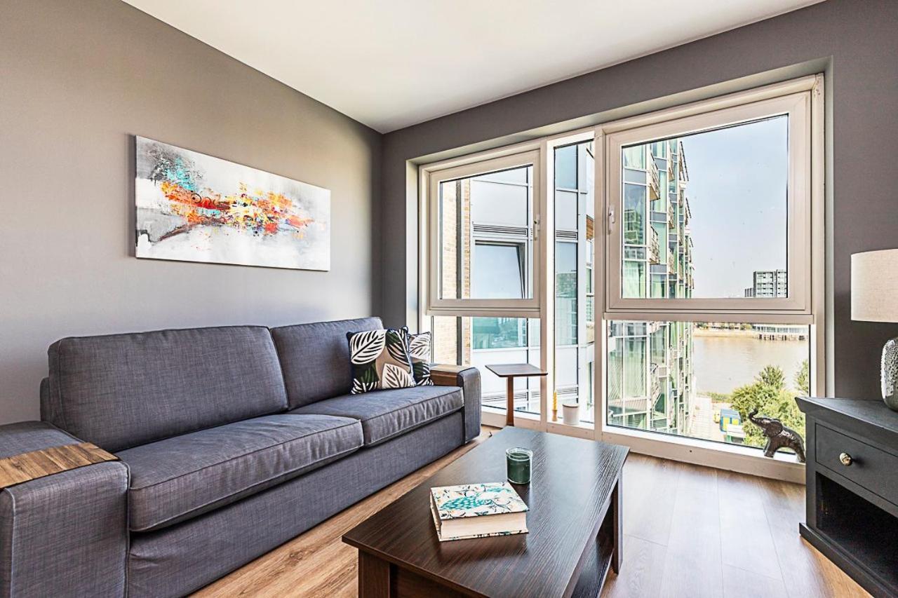 Riverside Escape With Breathtaking Thames Views Apartment *