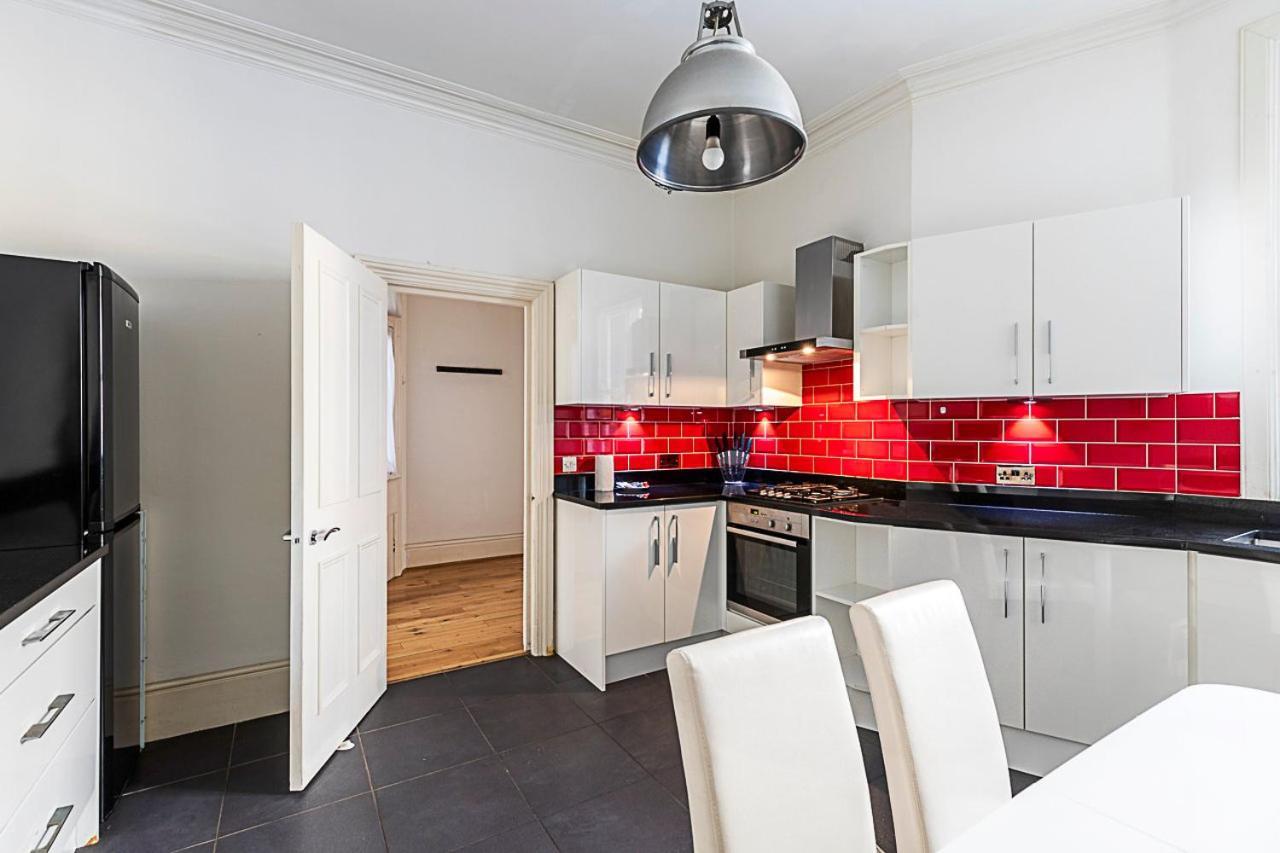Kensington Tranquility Elegant Two-bed Retreat Apartamento Londres