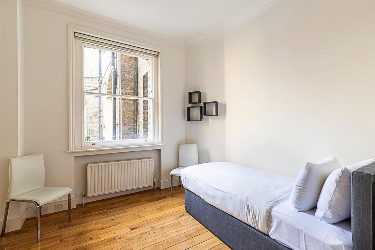 Apartamento Kensington Tranquility Elegant Two-bed Retreat Londres