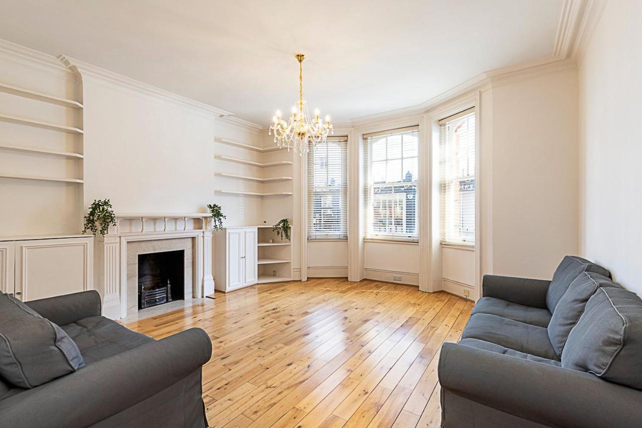 Apartamento Kensington Tranquility Elegant Two-bed Retreat Londres