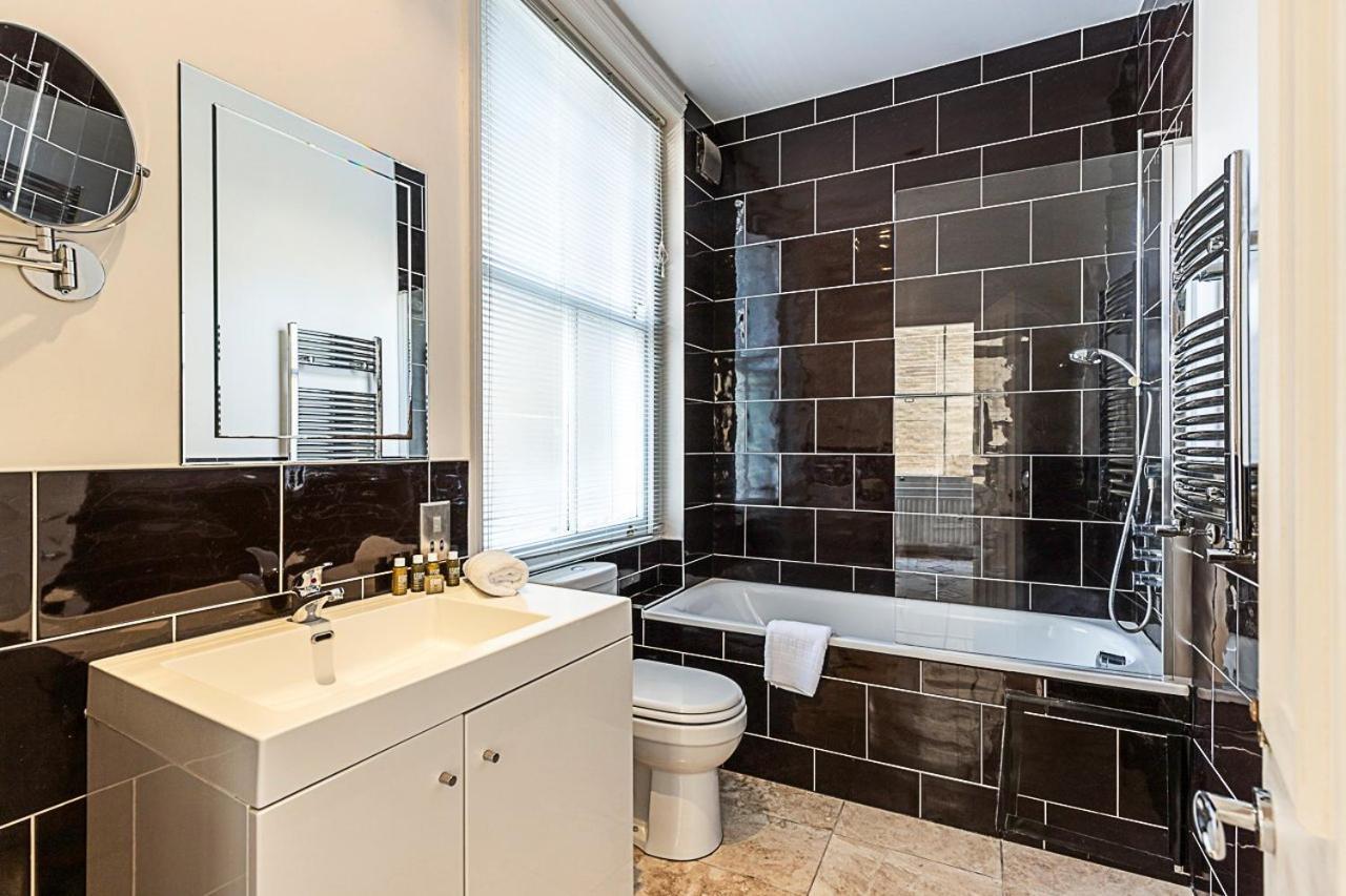 Kensington Tranquility Elegant Two-bed Retreat * Londres