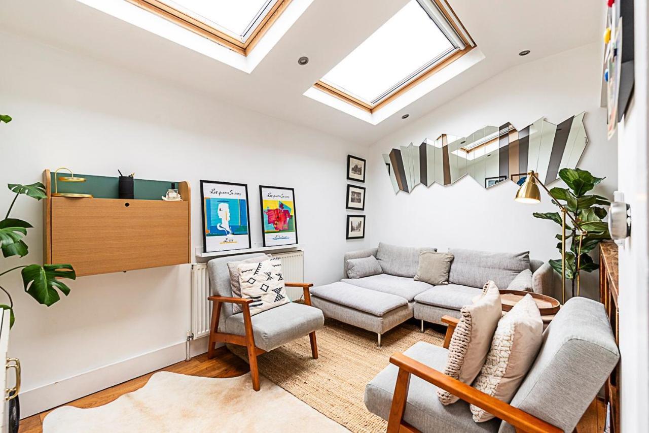 Modern Airy 2-bed Gem In Trendy Stoke Newington Apartment London