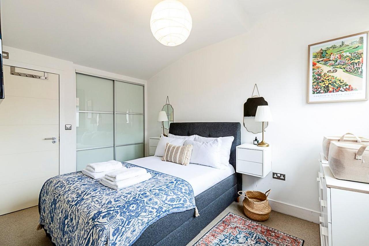 Modern Airy 2-bed Gem In Trendy Stoke Newington * London