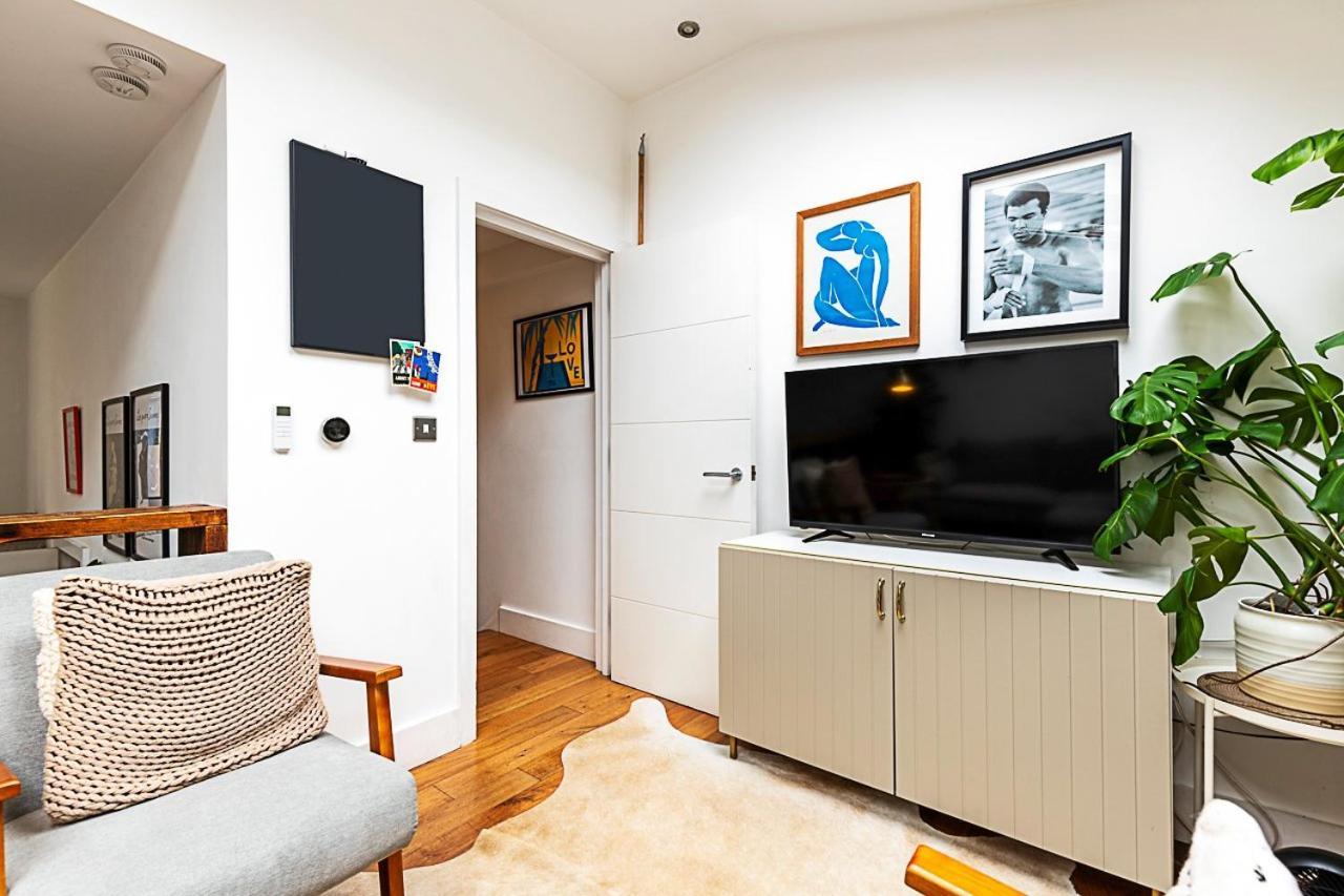 Modern Airy 2-bed Gem In Trendy Stoke Newington Apartment *
