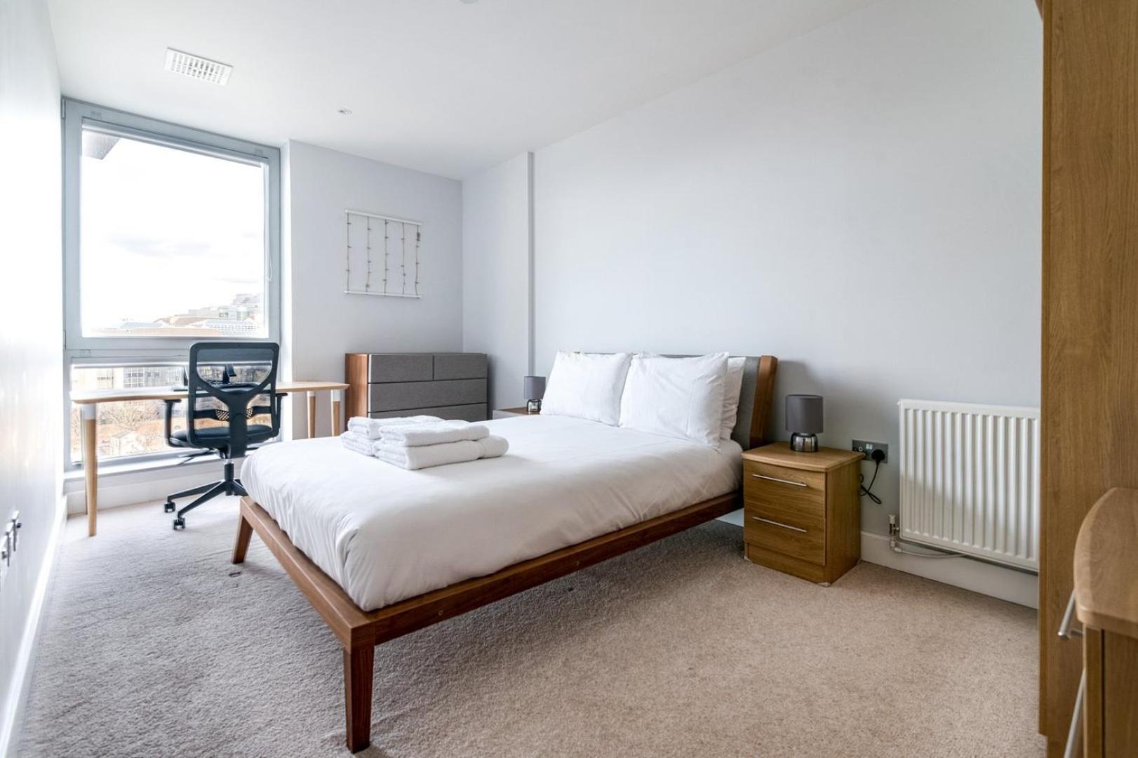 New Development Canary Wharf Flat Apartment London