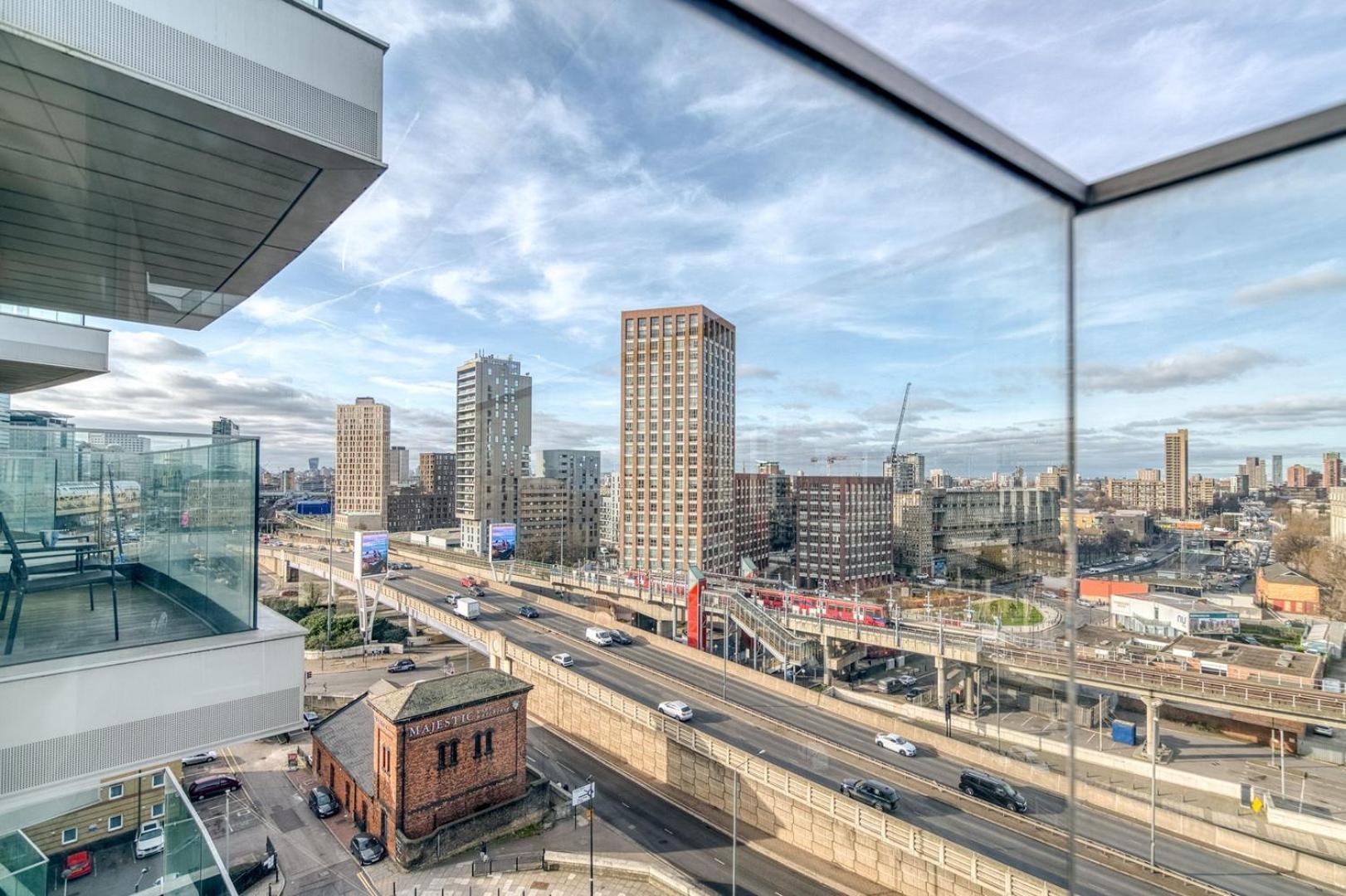 New Development Canary Wharf Flat * London