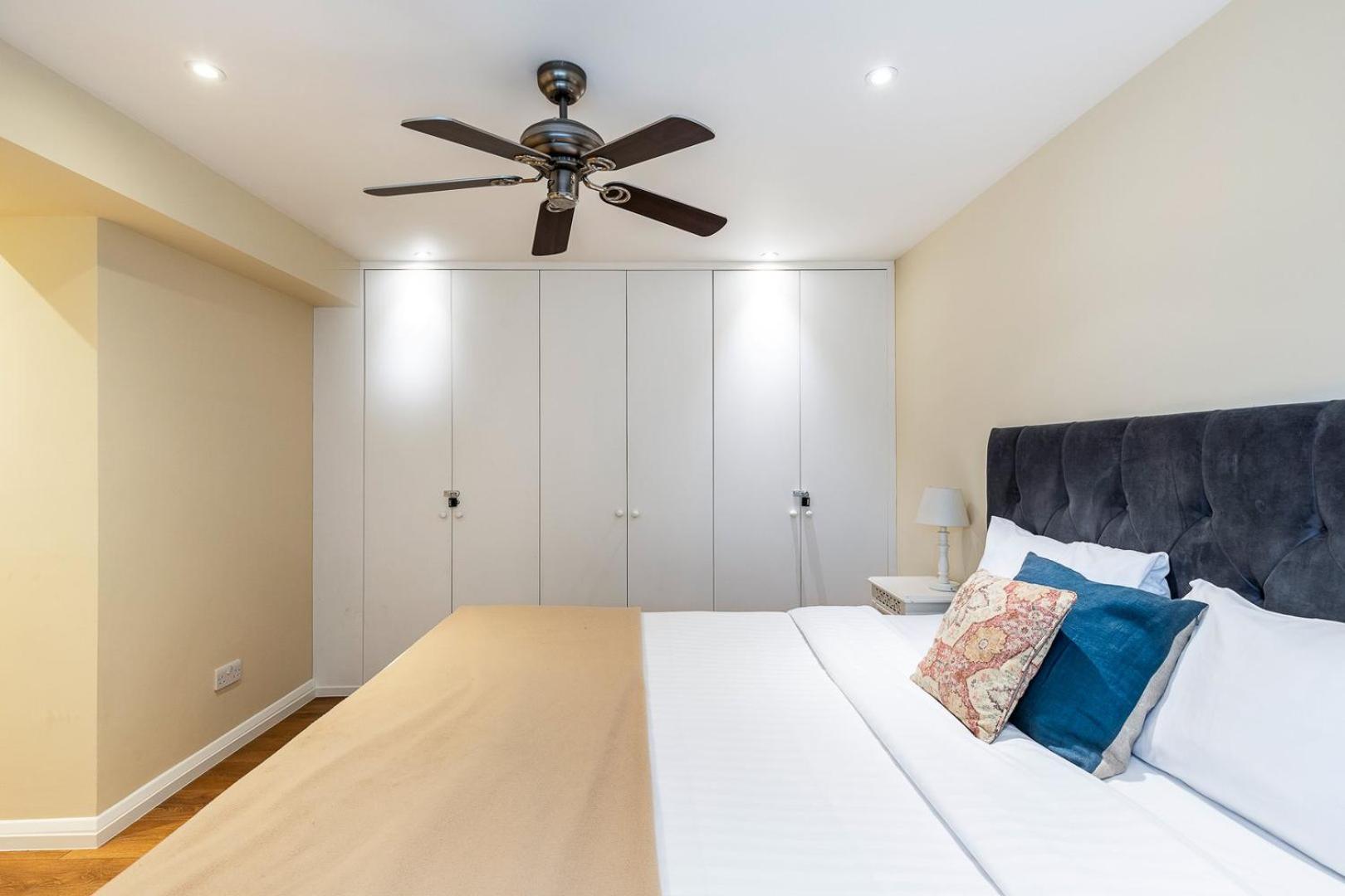 Elegant Two Bedroom Flat In Redcliffe Gardens Apartment
