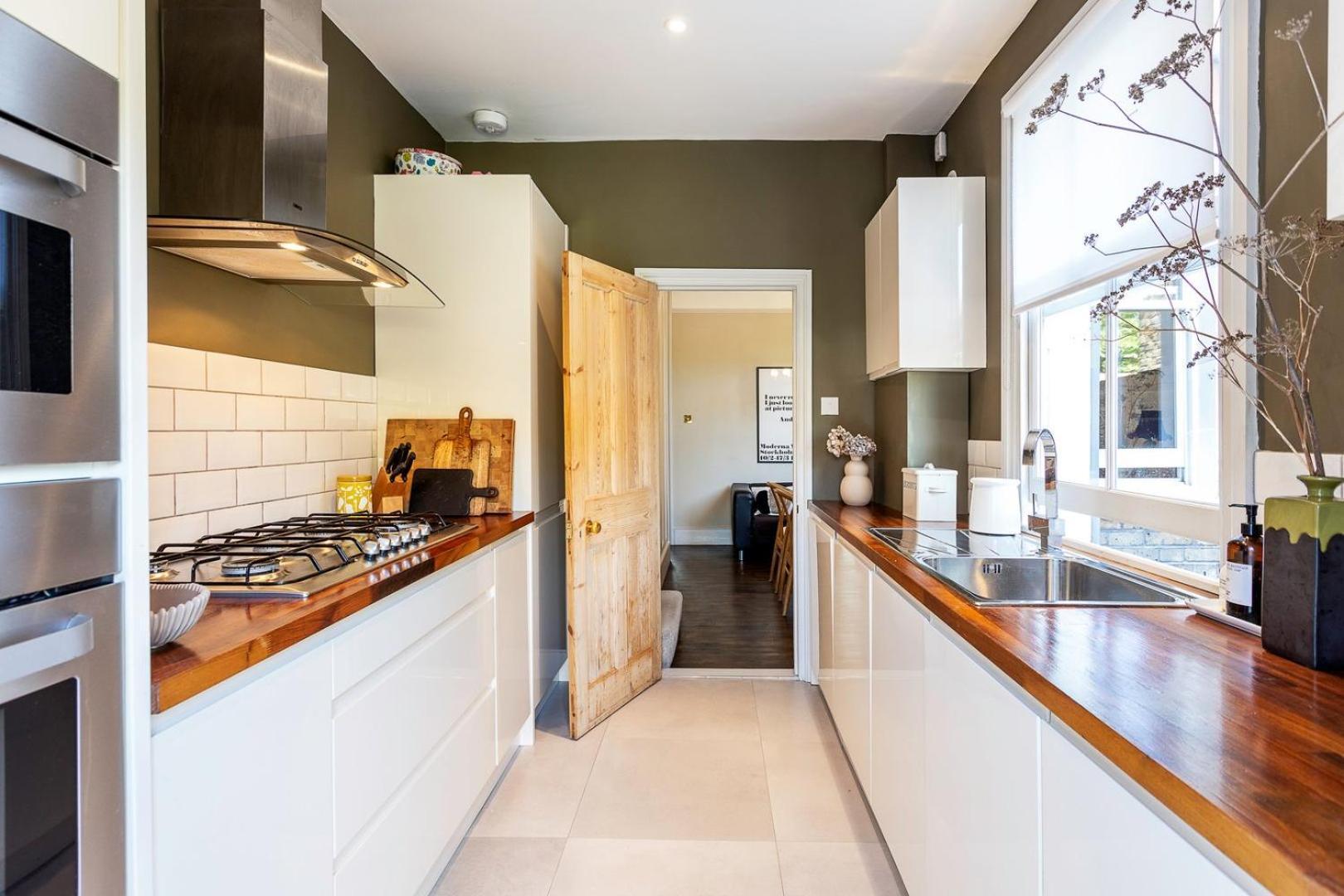 Tooting's Charming Victorian Garden Hideaway Holiday home