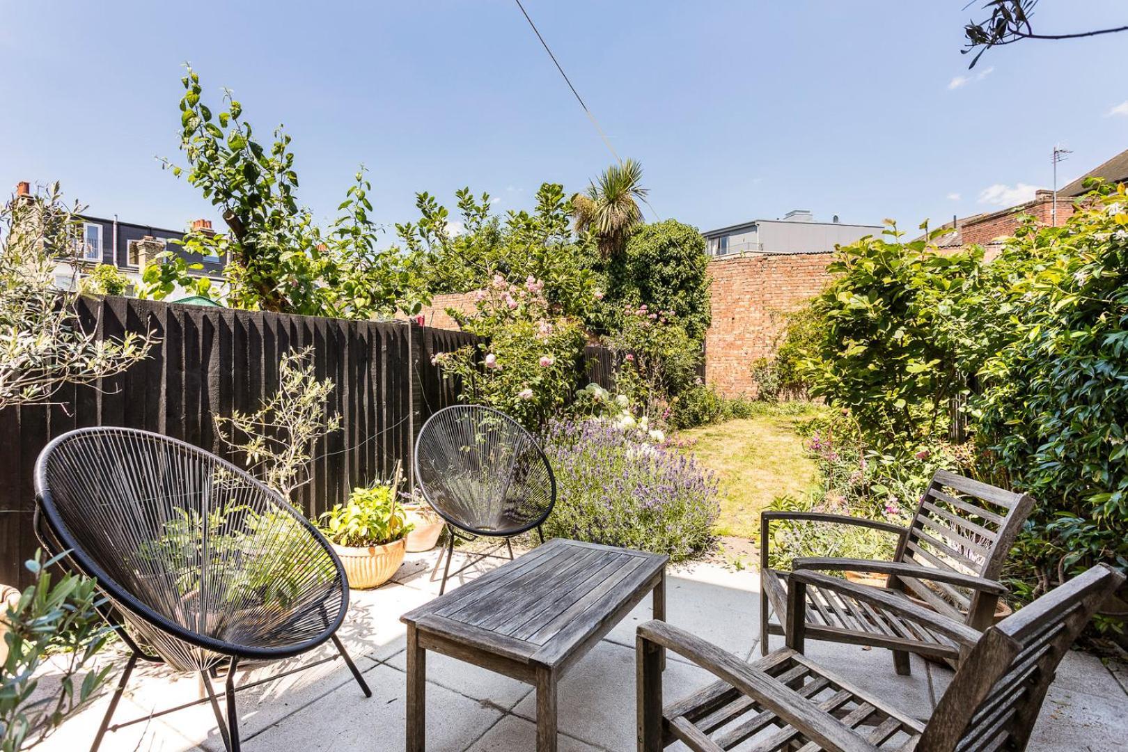 Holiday home Tooting's Charming Victorian Garden Hideaway *