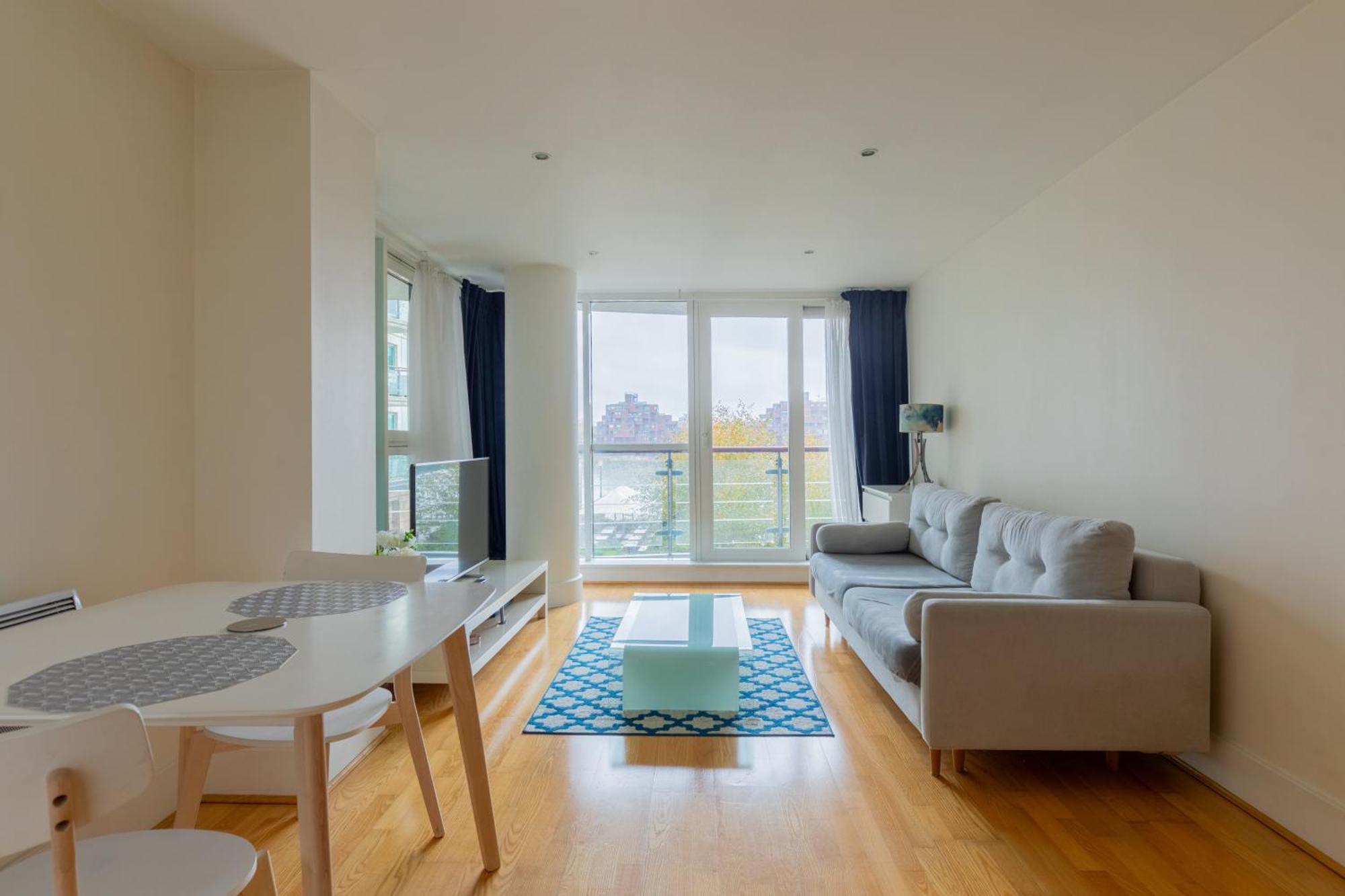 Sleek 1bd Flat With View Of The River Thames * London