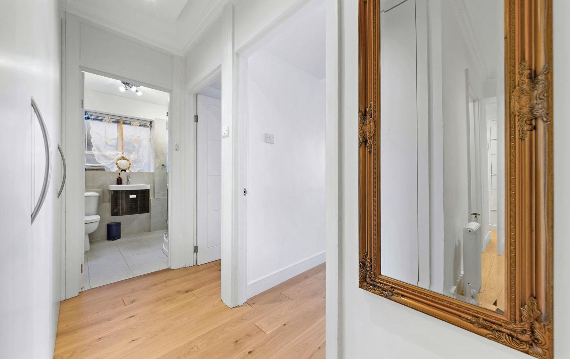 Apartment Iconic With Terrace Over Harrods London