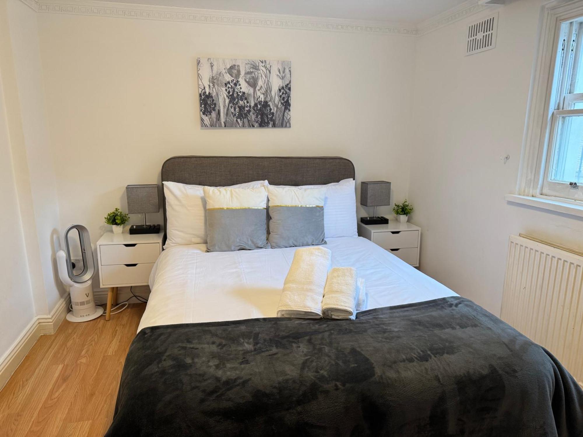 Apartment Charming And Affordable Flat For 4 People In Baker Street Zone 1 With Breakfast *