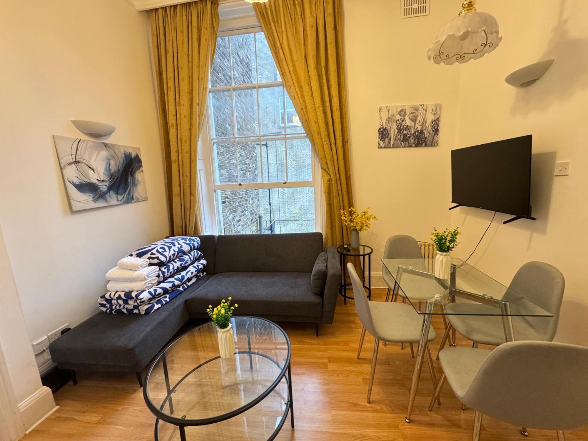 Charming And Affordable Flat For 4 People In Baker Street Zone 1 With Breakfast London