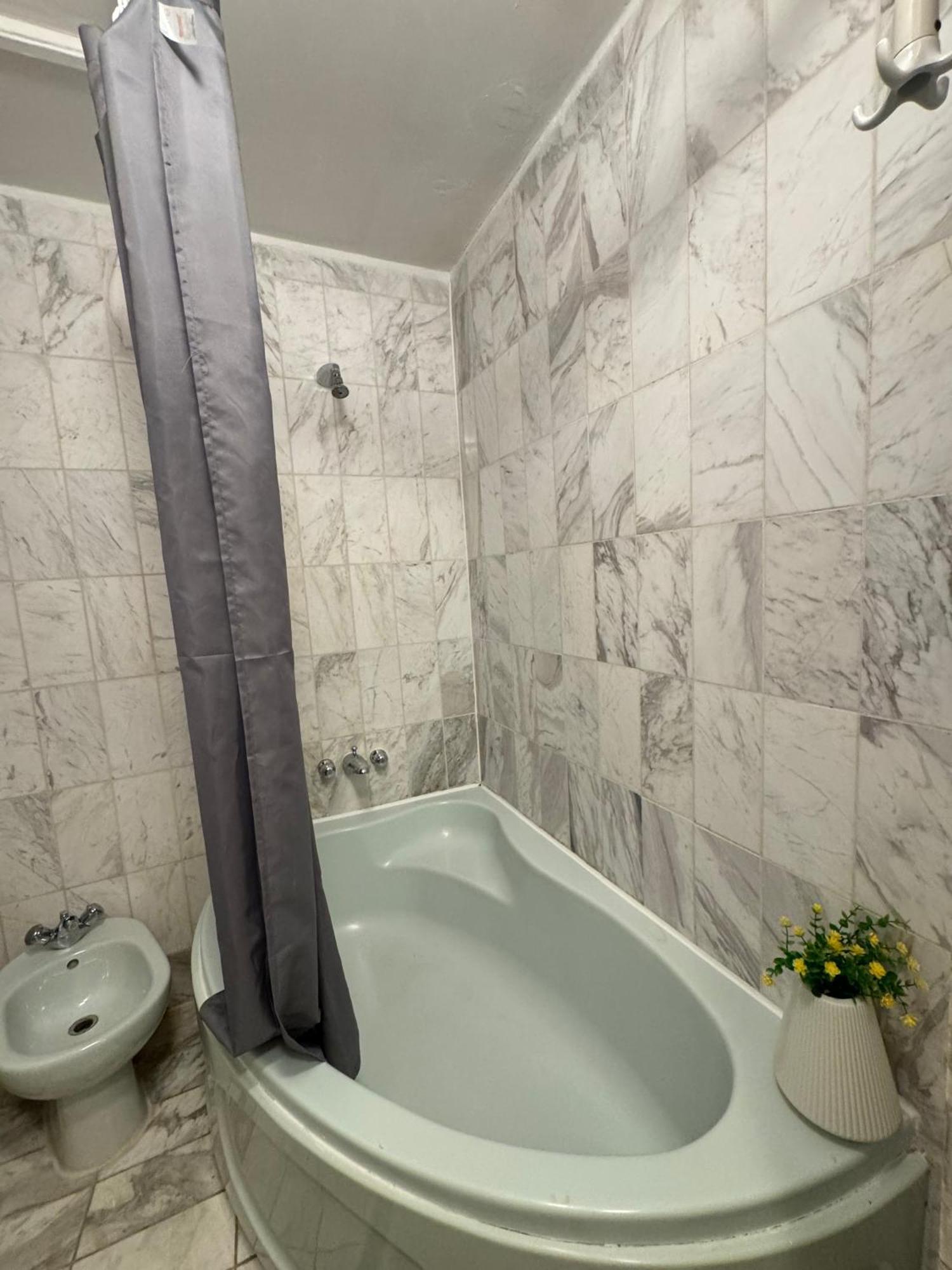 Apartment Charming And Affordable Flat For 4 People In Baker Street Zone 1 With Breakfast *