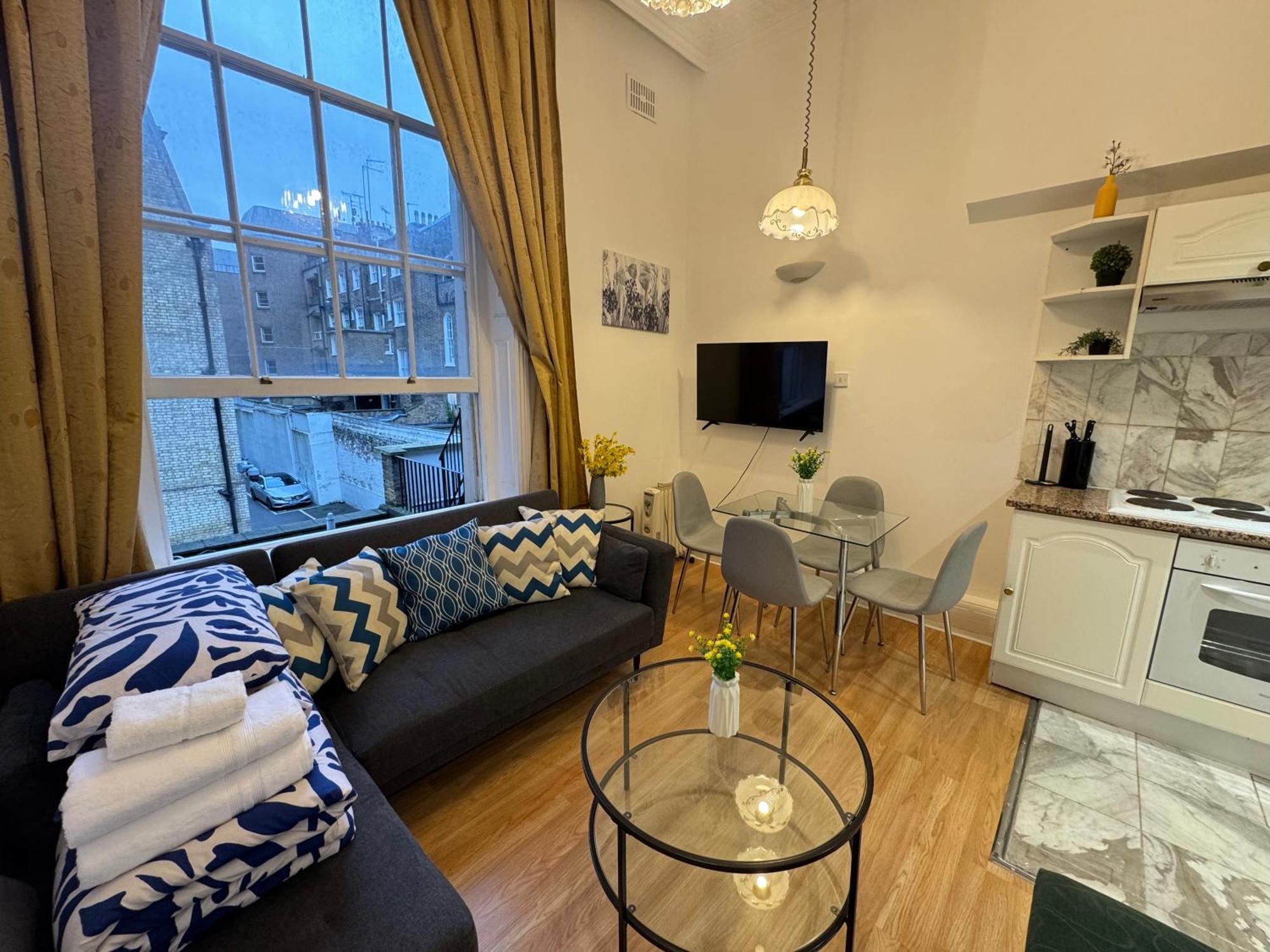 Apartment Charming And Affordable Flat For 4 People In Baker Street Zone 1 With Breakfast London