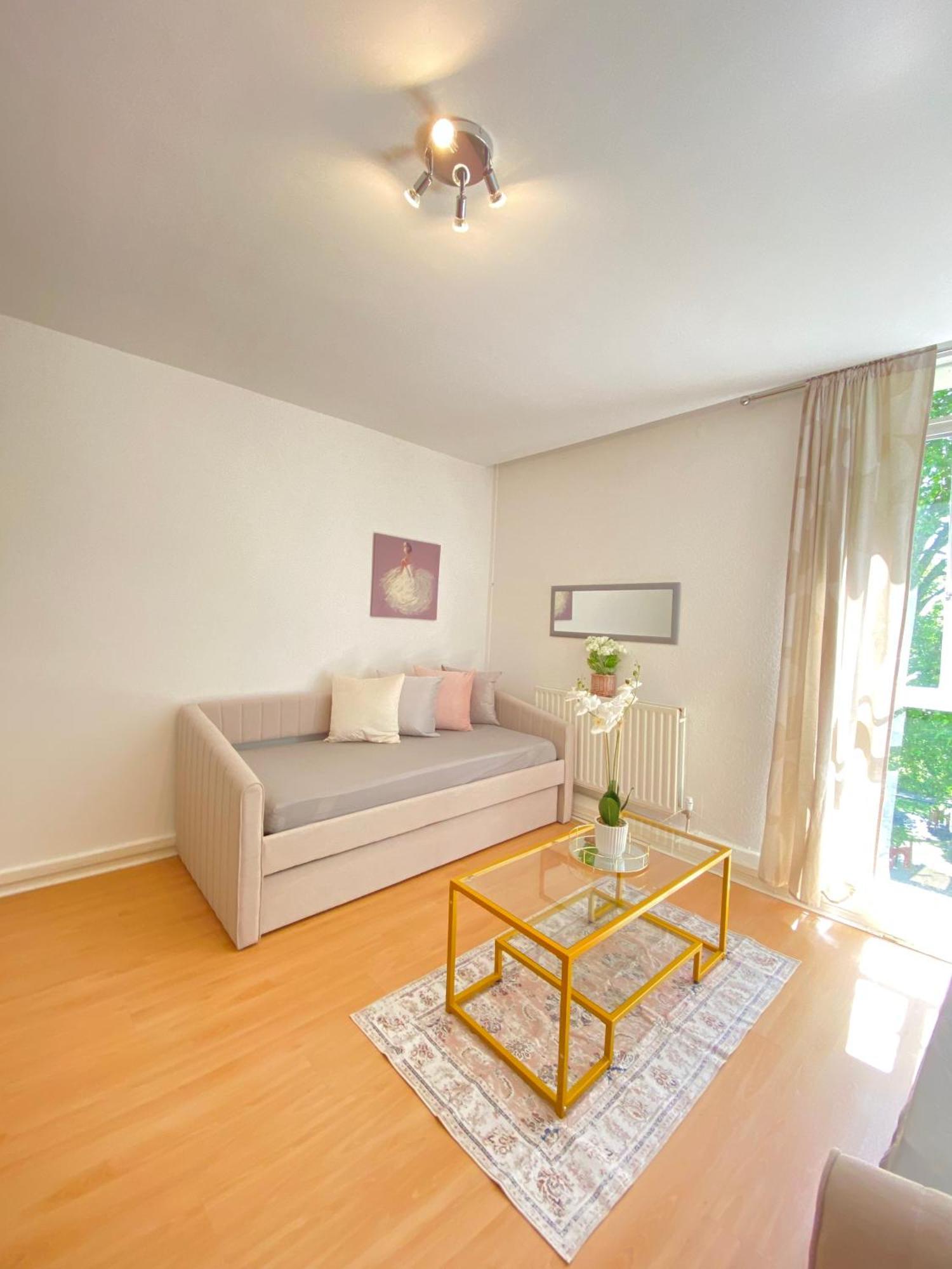 Hyde Park Family Apartment London