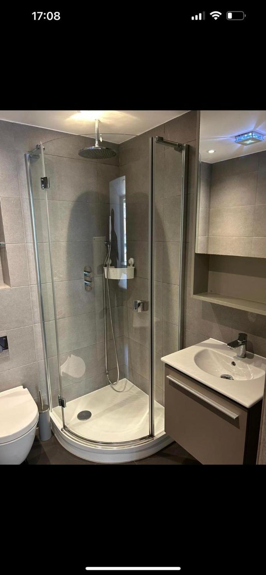 A Stunning 2 Bed Flat To Let In Victoria *