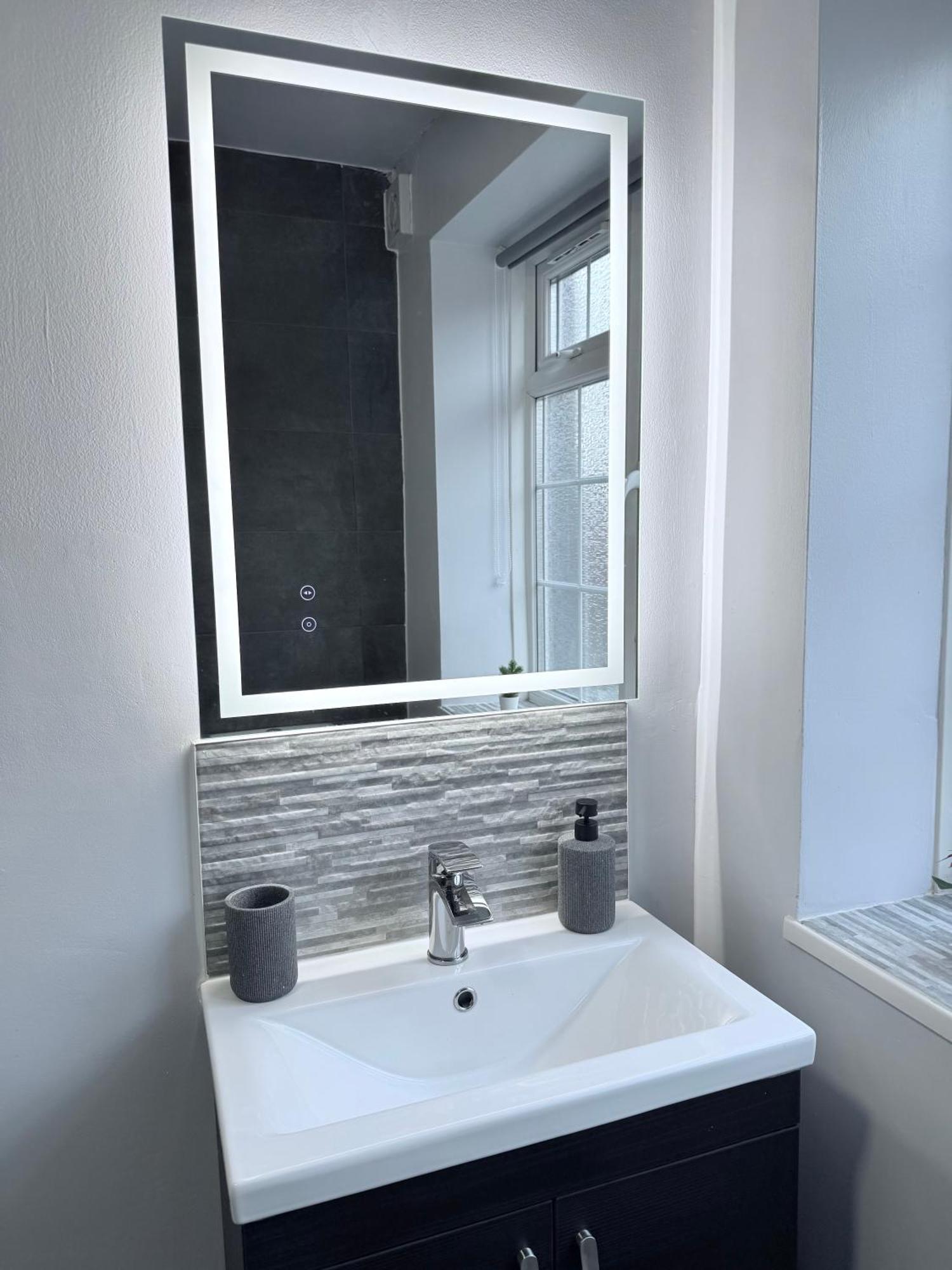 Leilighet Staylondon - Sleeps 6 With Free Parking - Tourist, Concerts & Matches London