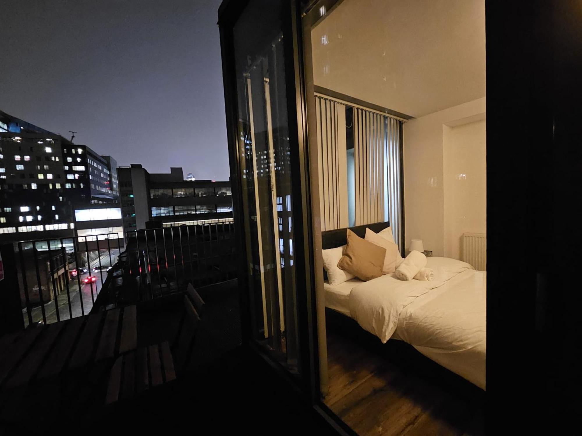E1 Luxury Penthouse Pensión *