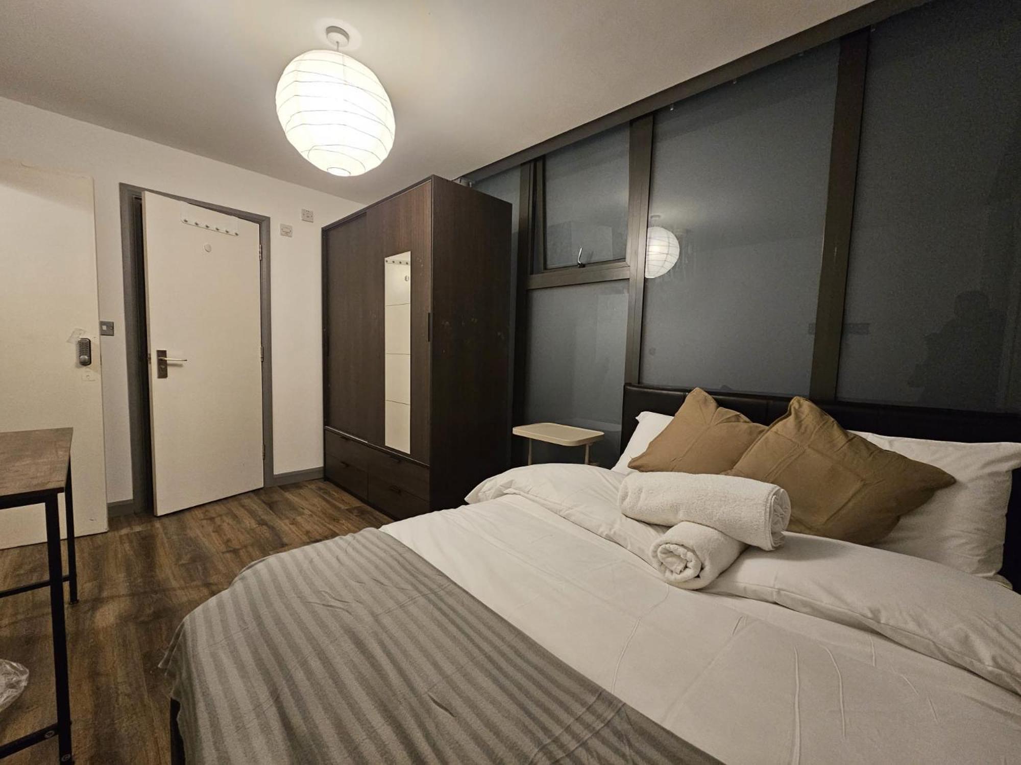 E1 Luxury Penthouse * Londen