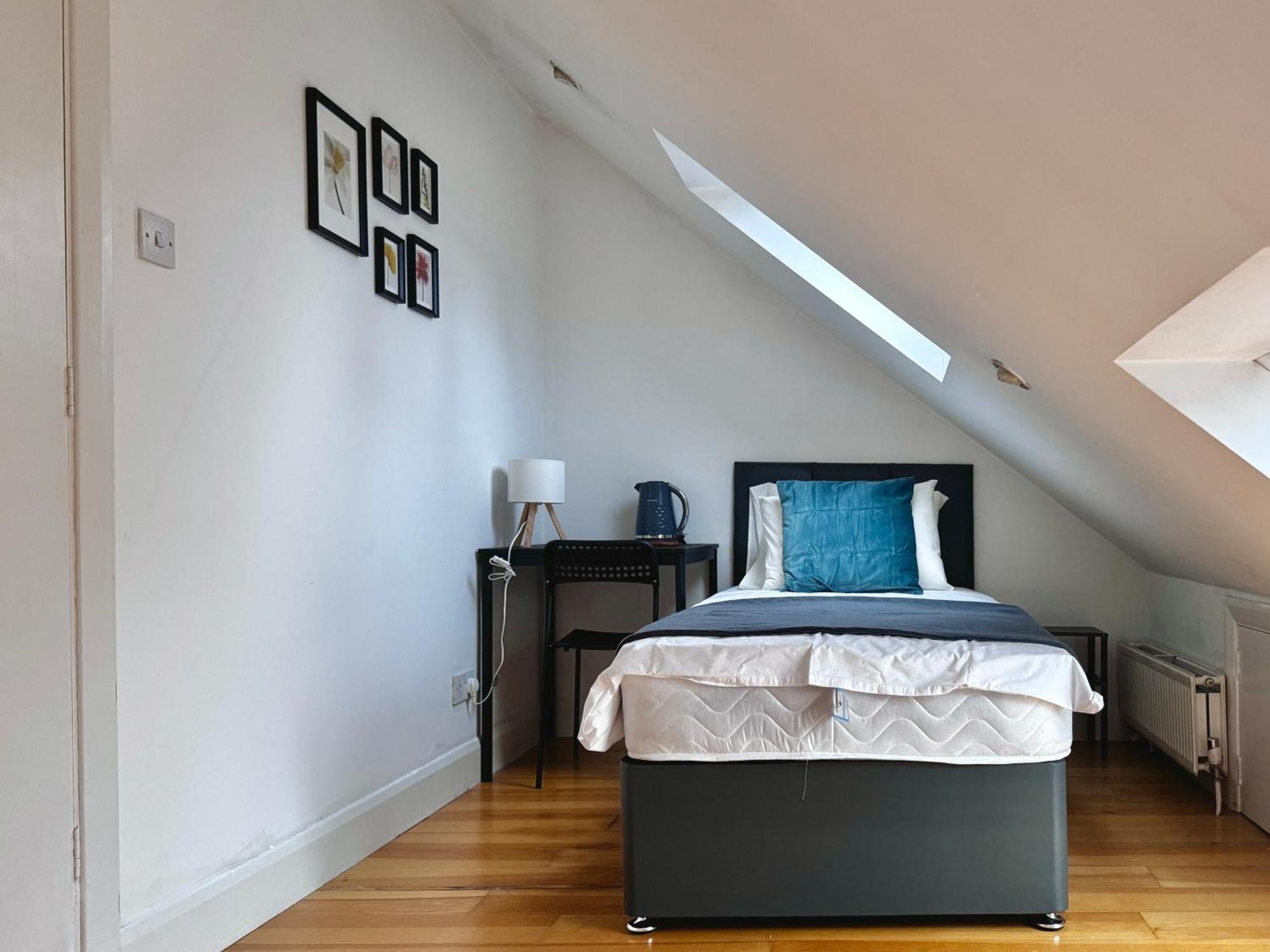 Maberic Housing West Gem Your Connection Gasthof *