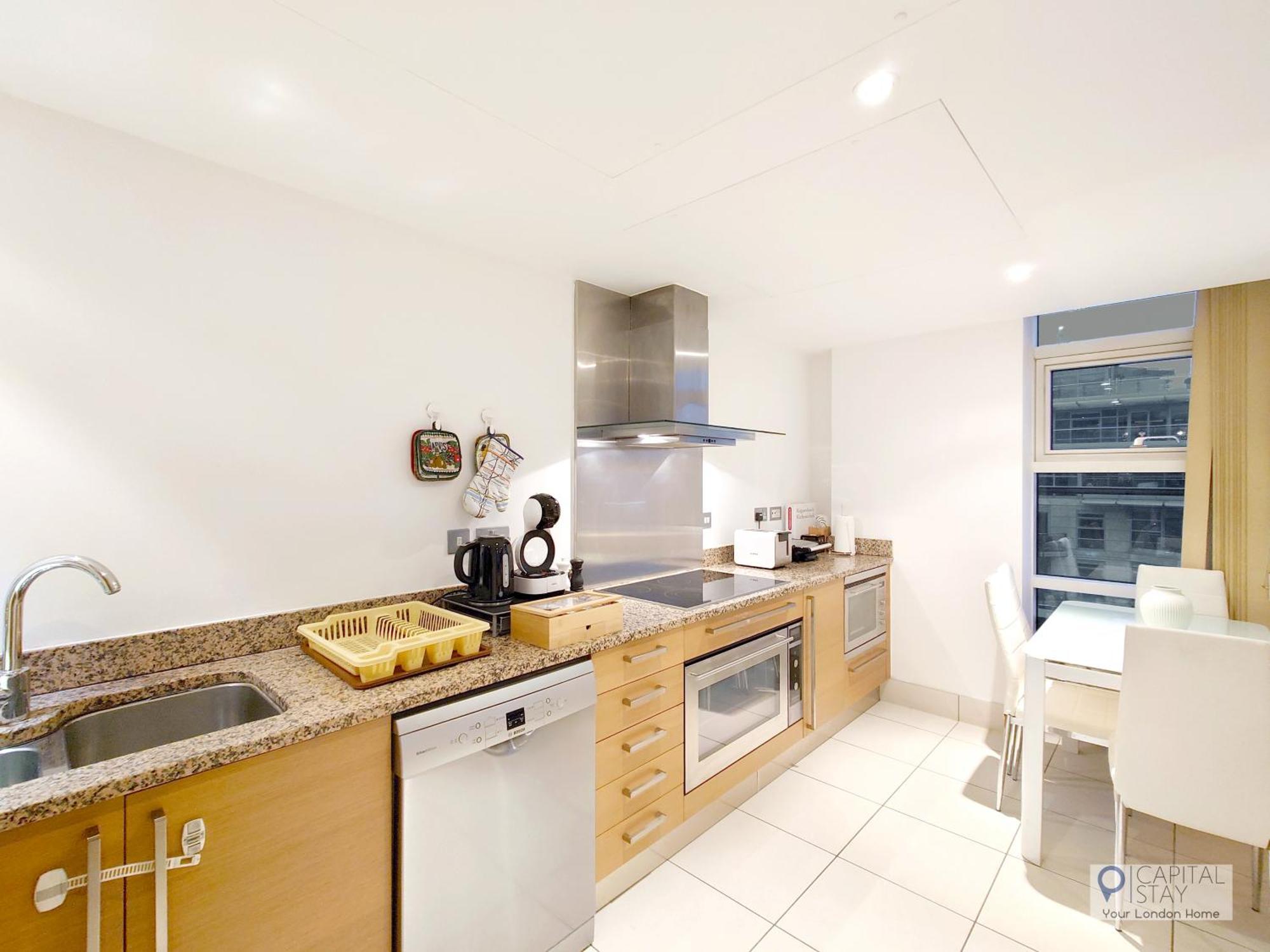 Appartement 3 Bed Serviced In Battersea - River Views *