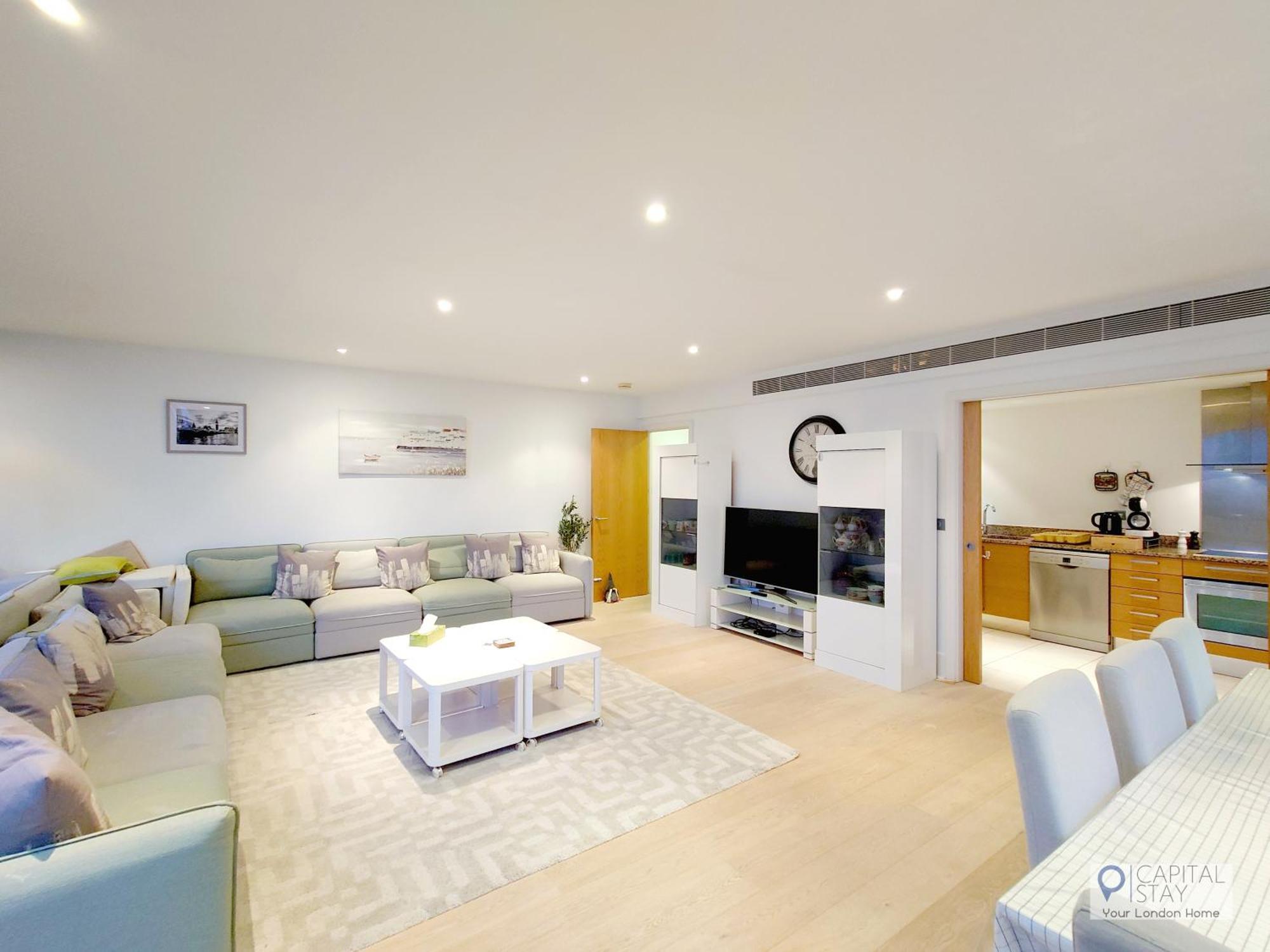 3 Bed Serviced In Battersea - River Views Appartement