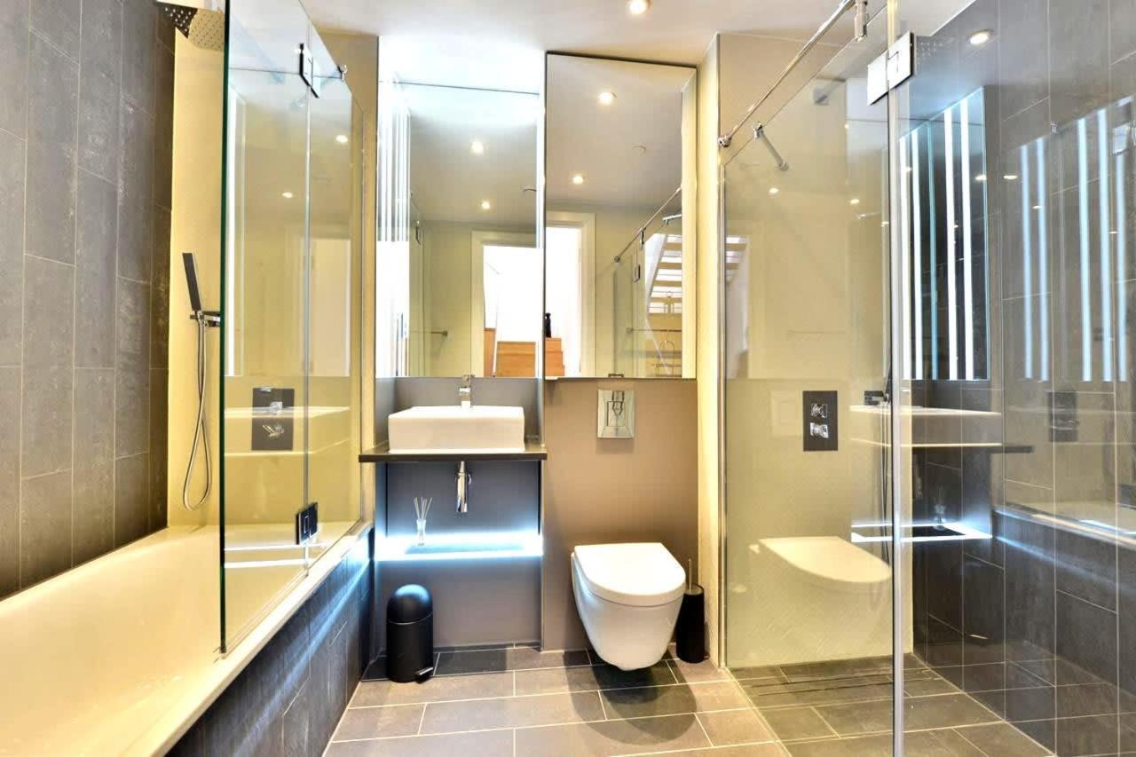 Bird's Eye View - Luxury 2bdr Penthouse In Appartement