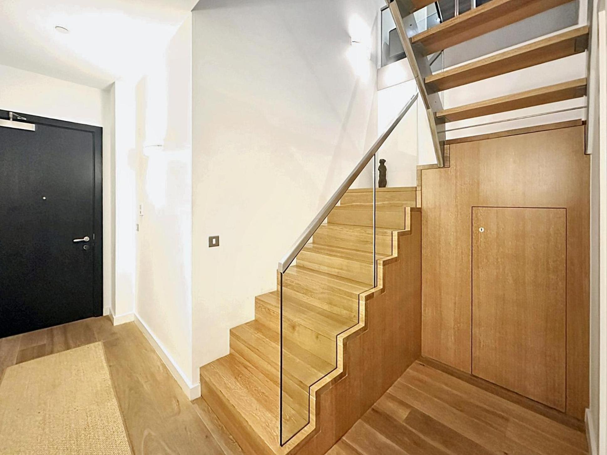 Bird's Eye View - Luxury 2bdr Penthouse In Appartement *