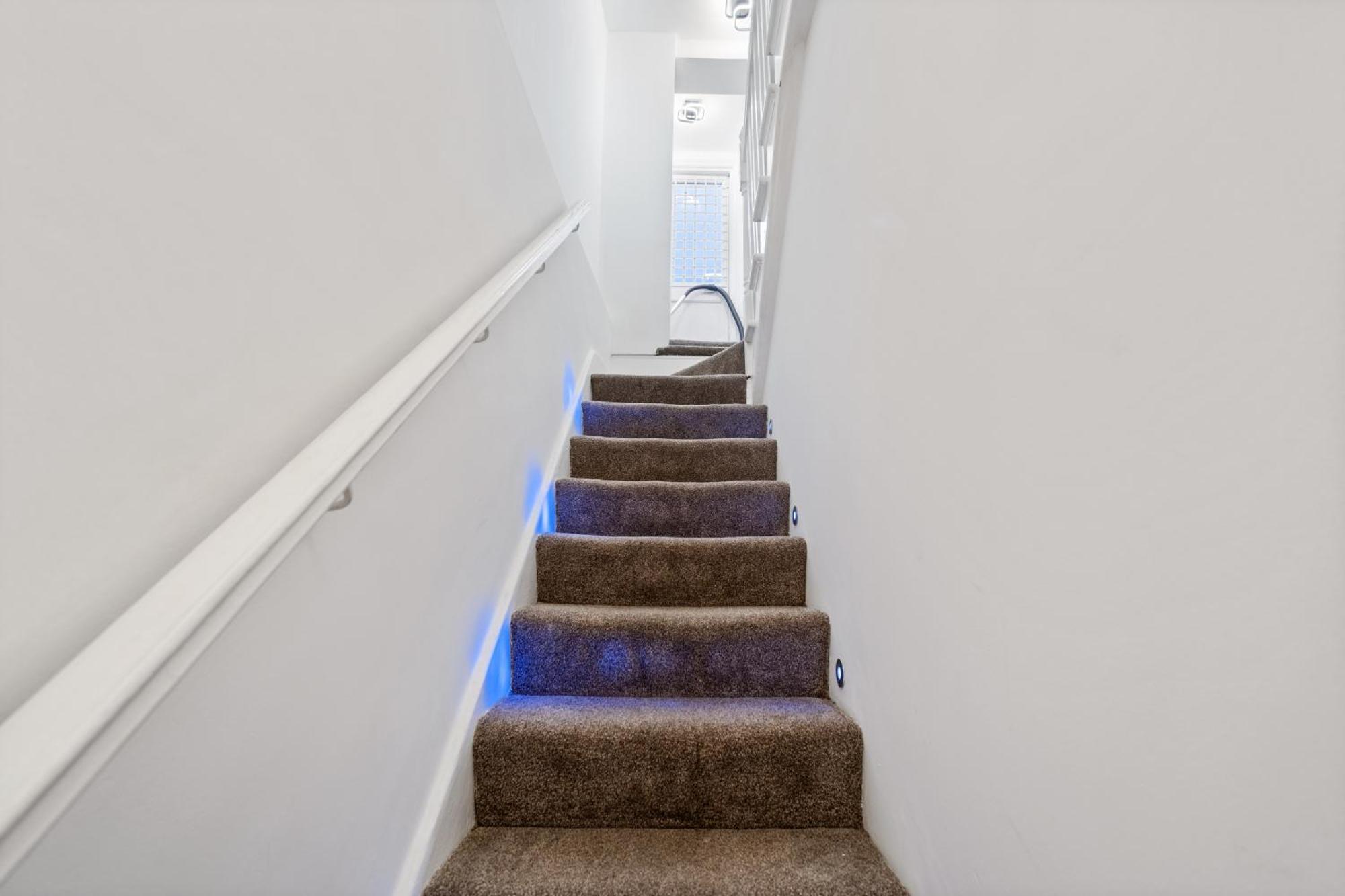 Apartment 3 Bed Trendy Vibe House In Earls Court Kensington *