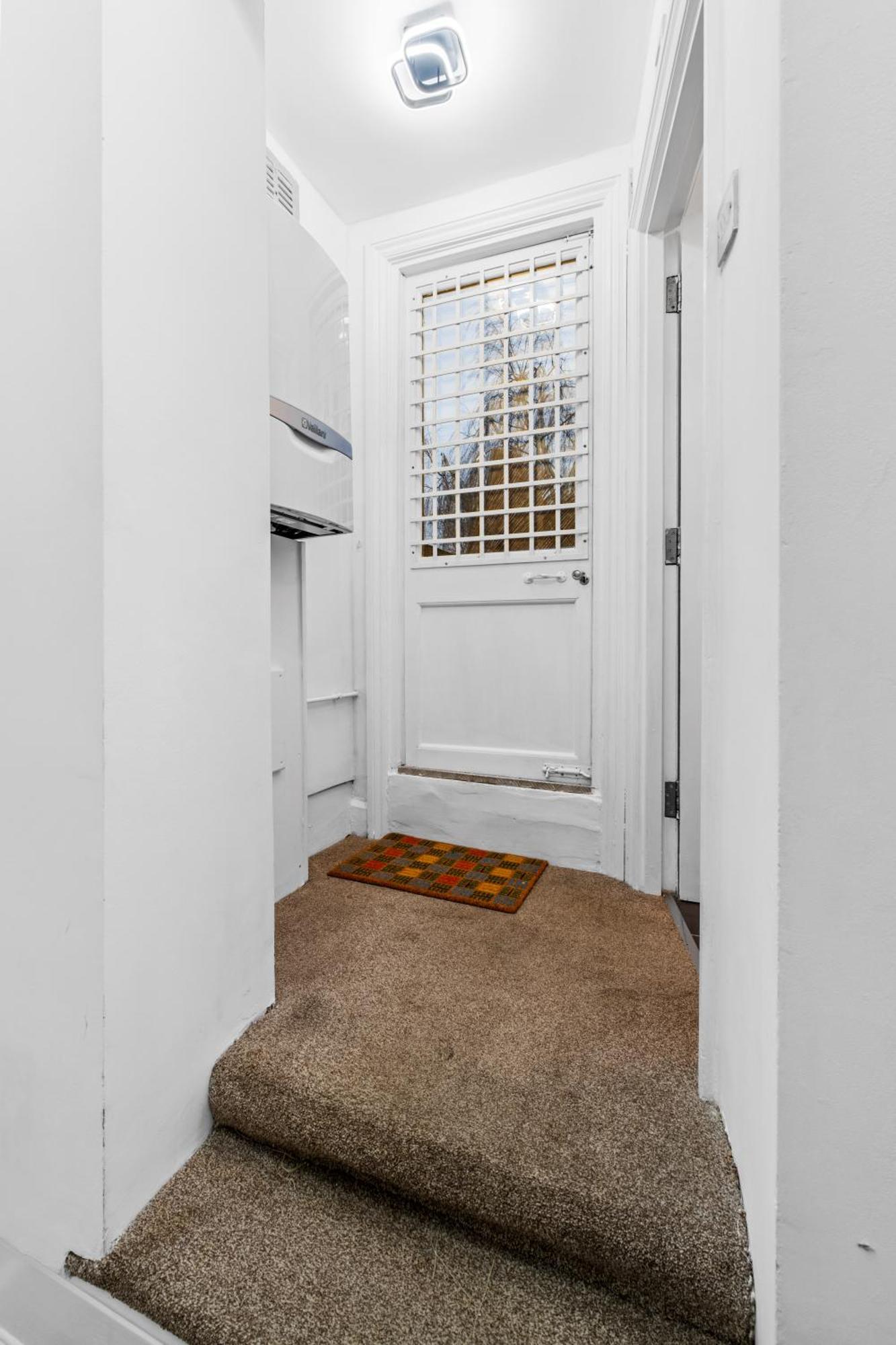 Apartment 3 Bed Trendy Vibe House In Earls Court Kensington London