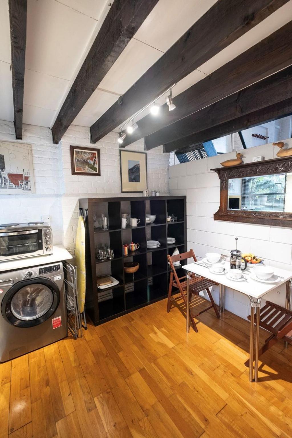 Apartment Apartment Holly Lodge Coach House By Interhome *